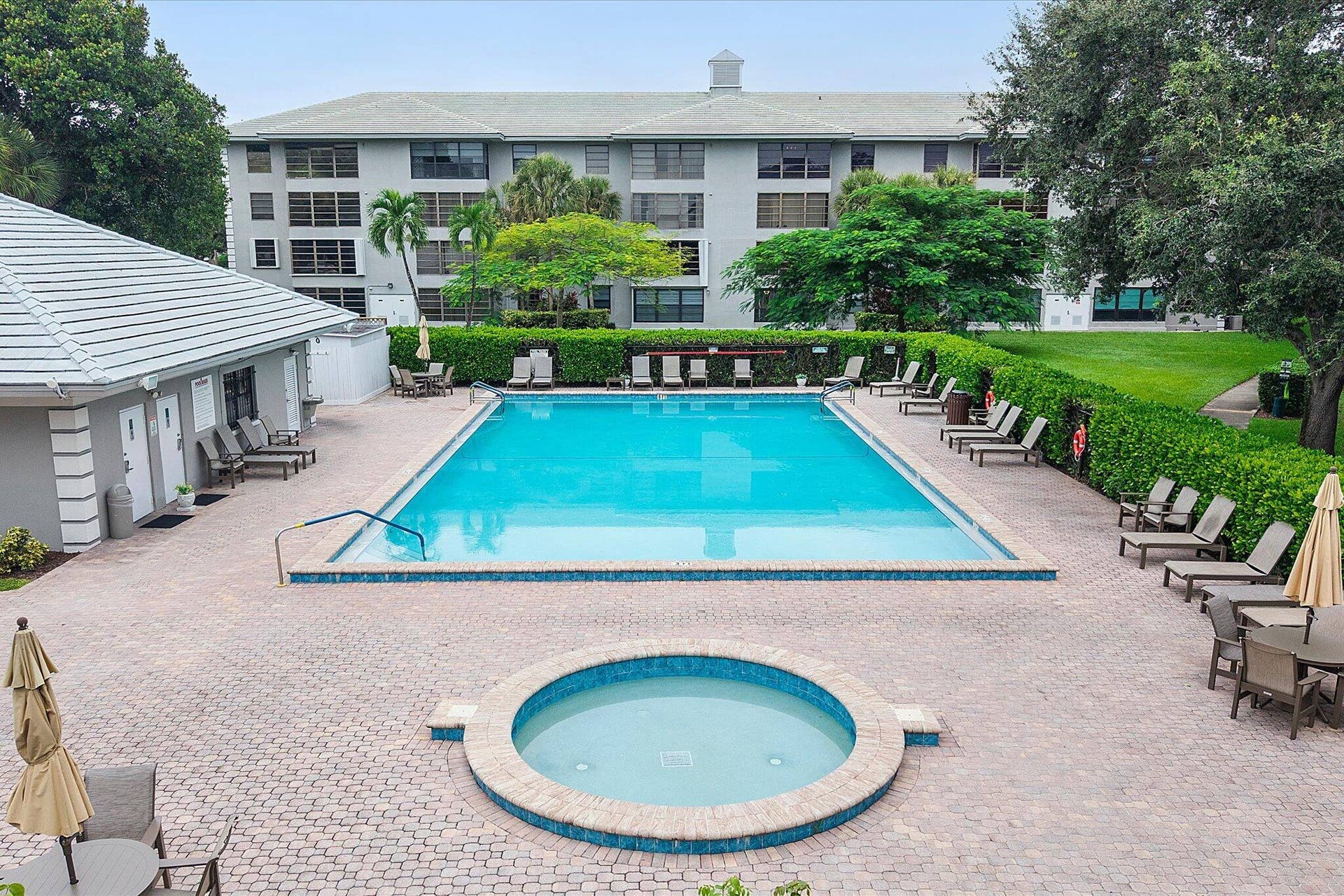 1528 WHITEHALL Drive, #306, Davie, FL 33324 08-1528 Whitehall Drive_008