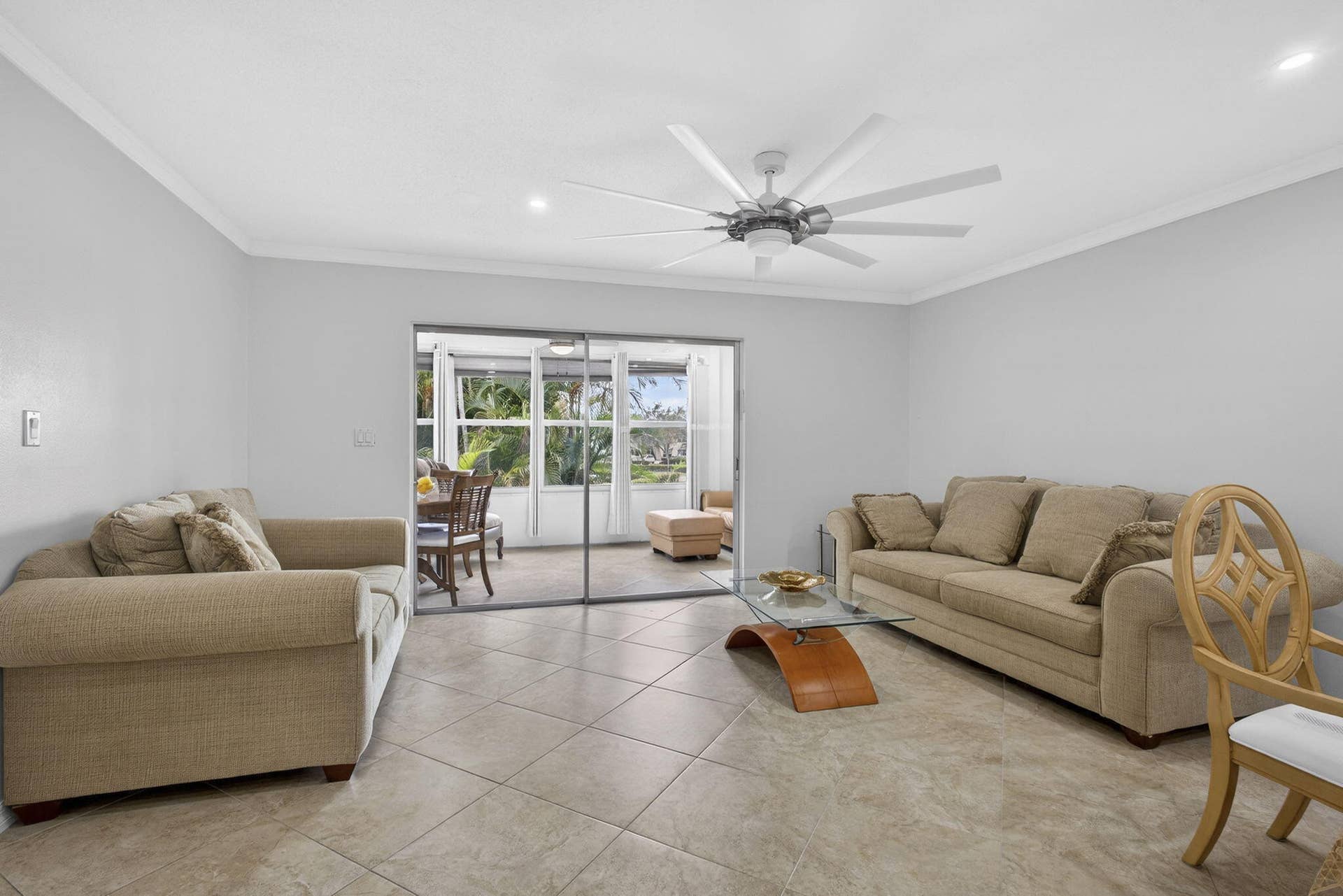 59 PLYMOUTH G, West Palm Beach, FL 33417 spot lights