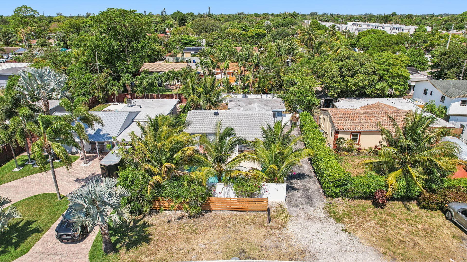 1631 N Andrews Square, Fort Lauderdale, FL 33311 5-web-or-mls-DJI_0066
