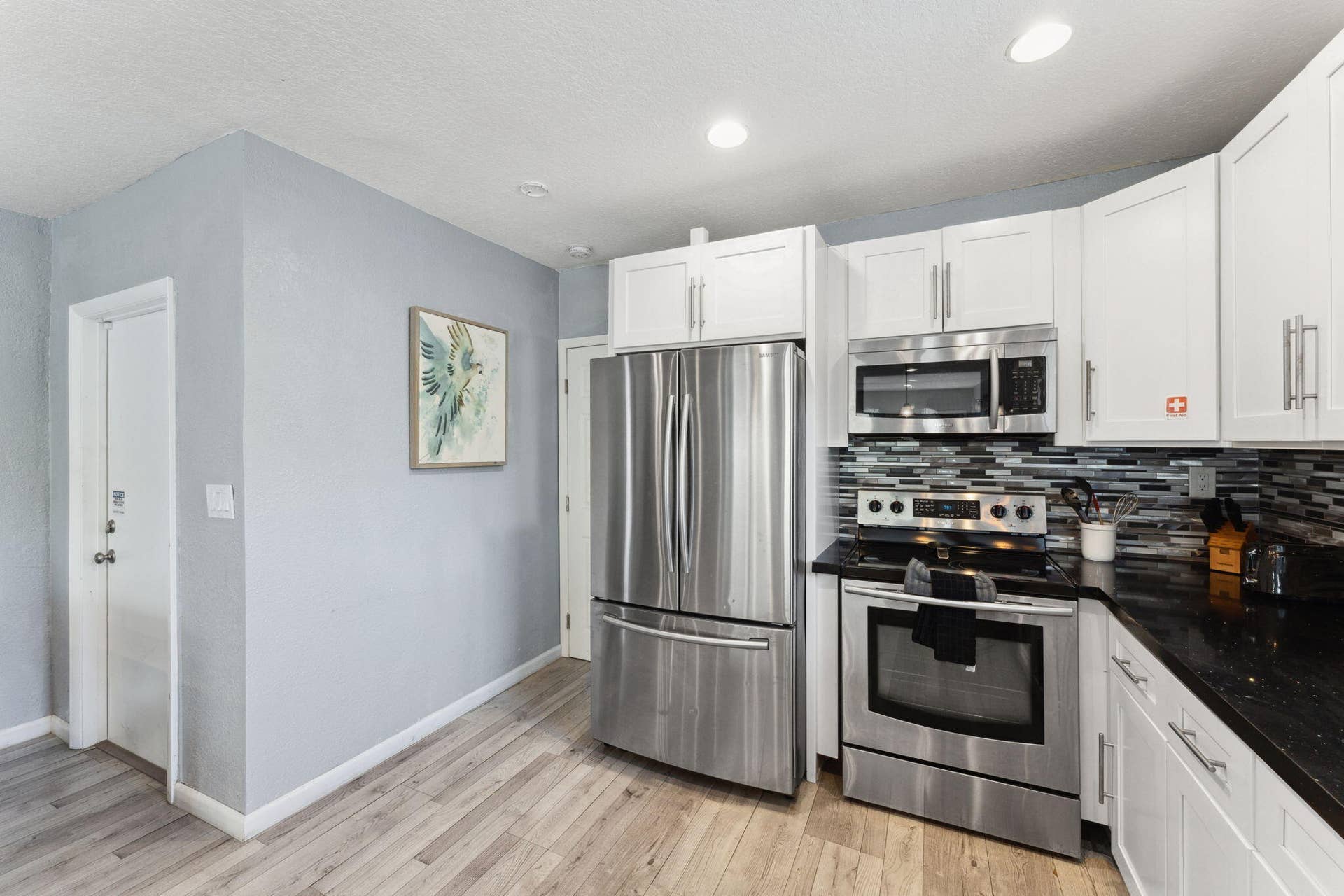 1631 N Andrews Square, Fort Lauderdale, FL 33311 25-web-or-mls-DSC04922