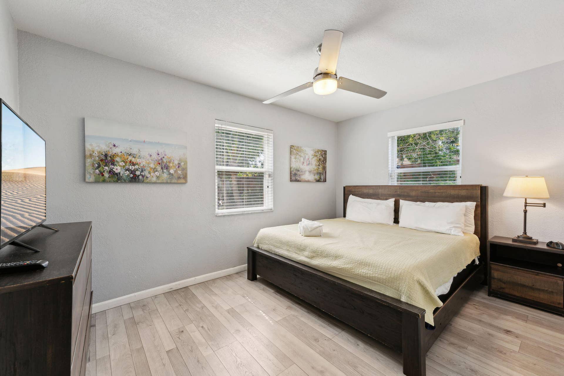 1631 N Andrews Square, Fort Lauderdale, FL 33311 14-web-or-mls-DSC04869