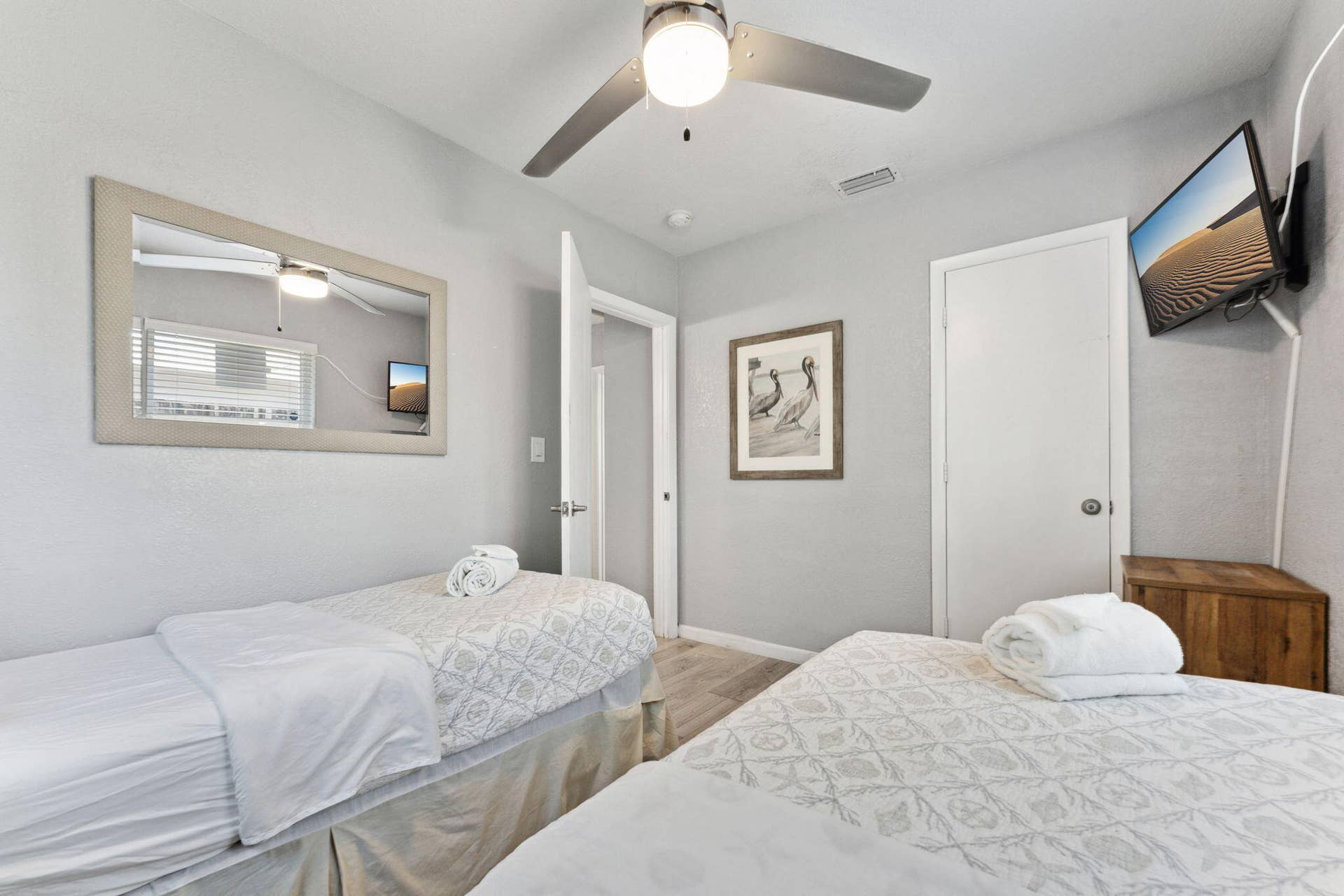 1631 N Andrews Square, Fort Lauderdale, FL 33311 28-web-or-mls-DSC04935