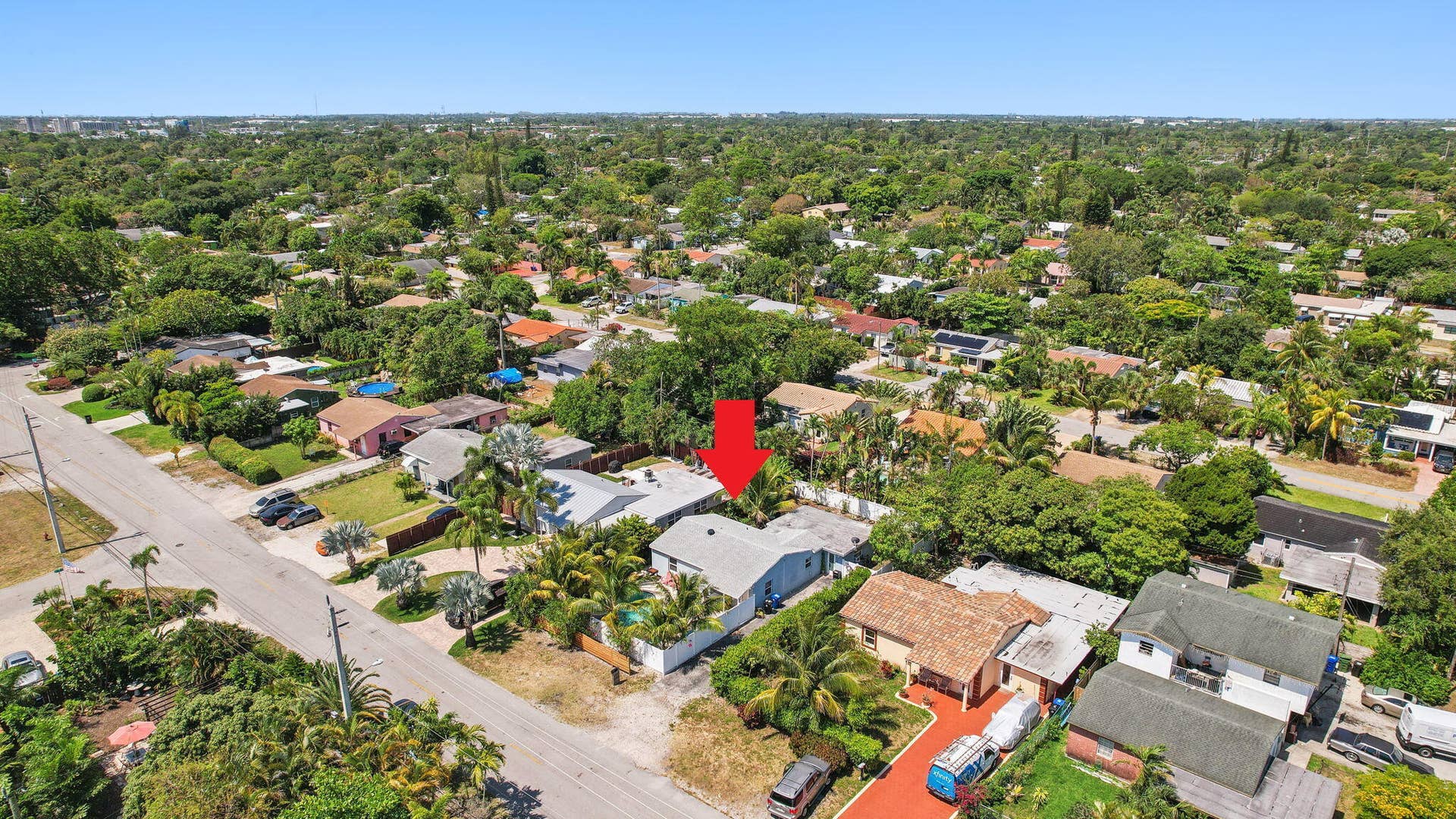 1631 N Andrews Square, Fort Lauderdale, FL 33311 42-web-or-mls-DJI_0076ar