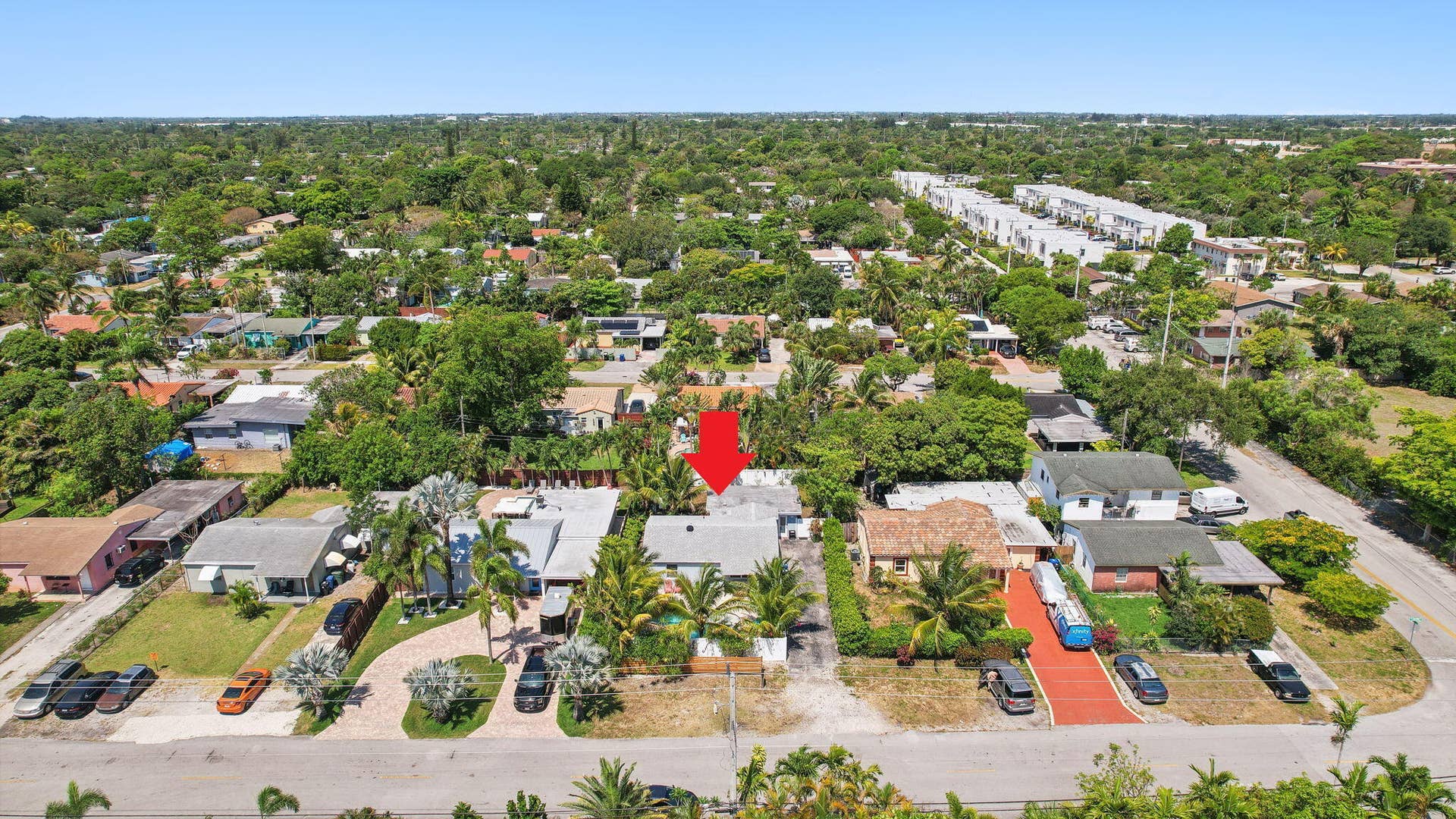 1631 N Andrews Square, Fort Lauderdale, FL 33311 41-web-or-mls-DJI_0071ar