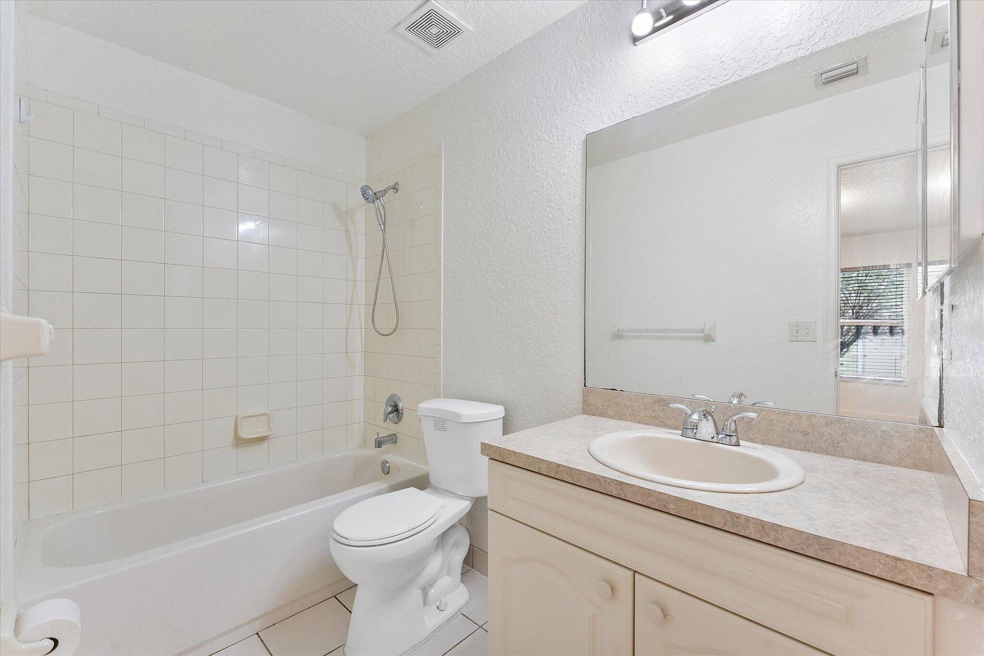 2212 NW 9TH Court, Fort Lauderdale, FL 33311 20-2212 NW 9th Ct_020