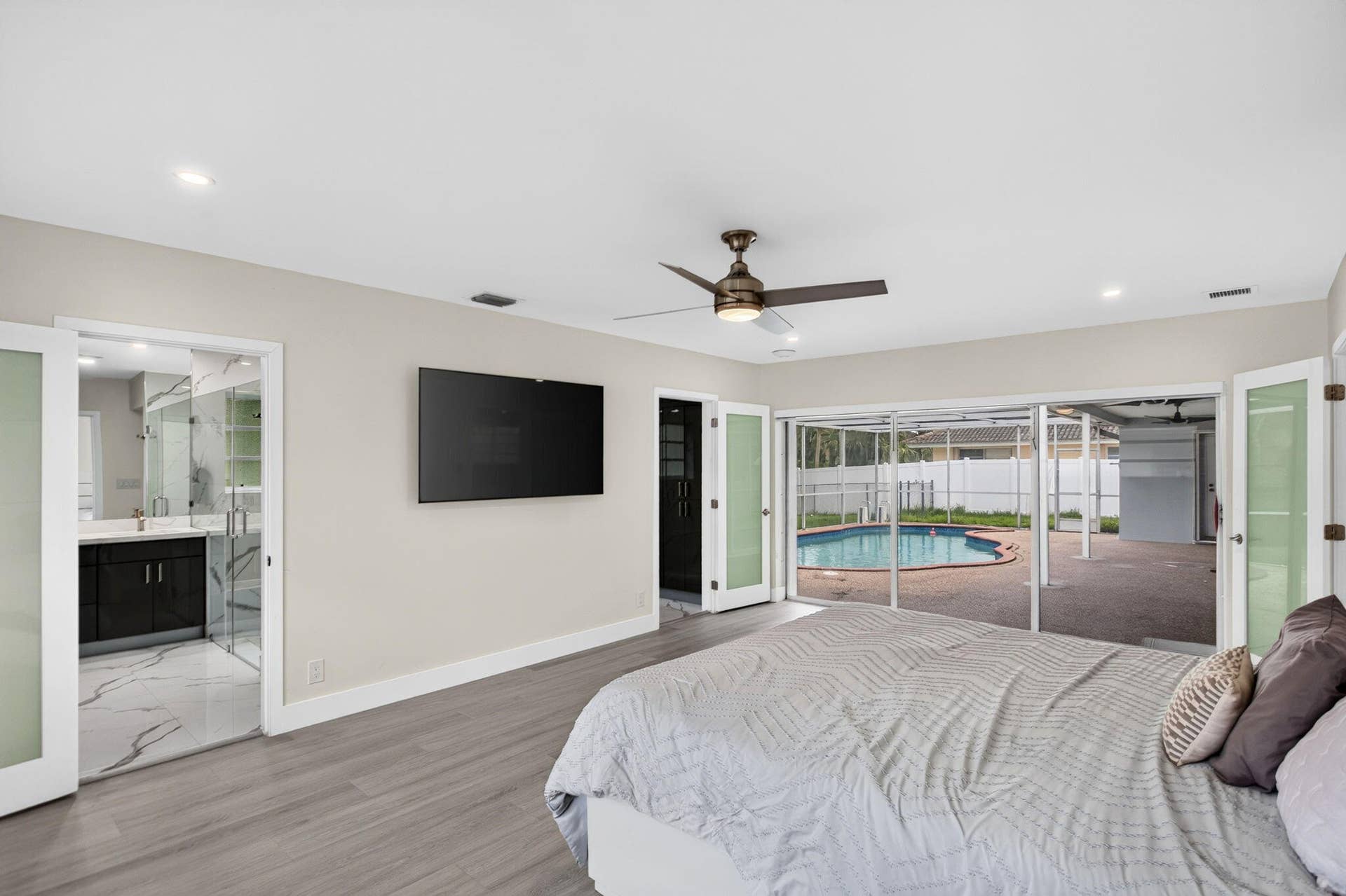 7521 SW 1ST Street, Plantation, FL 33317 38-web-or-mls-7521-38