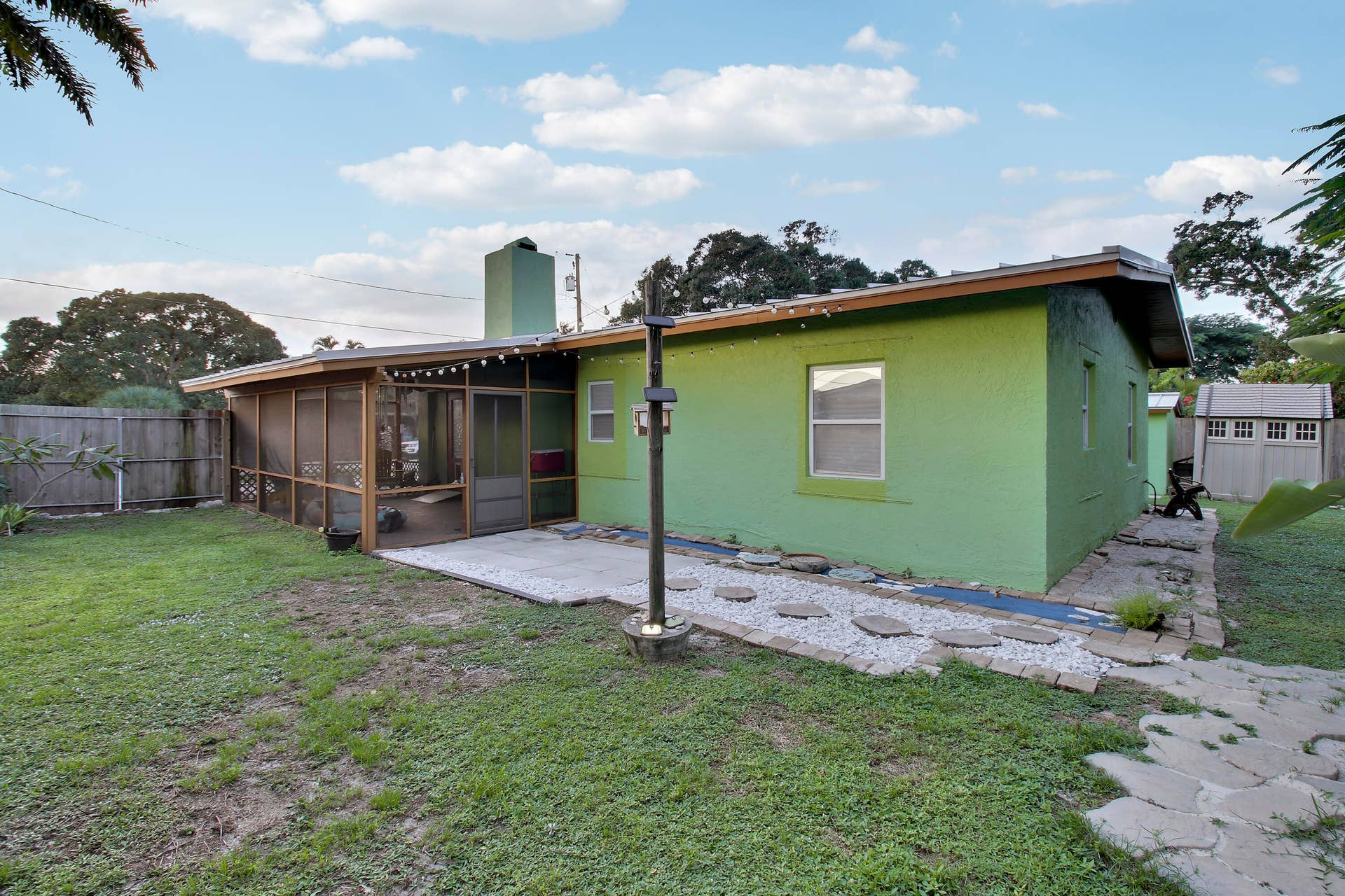 1225 MOHAWK Street, Jupiter, FL 33458 East Side