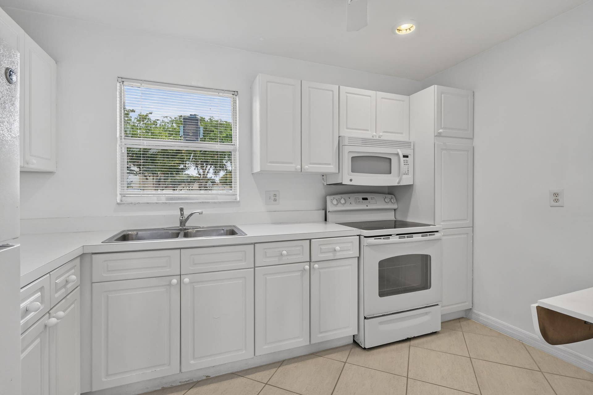 190 Lake Dora Drive, #190, West Palm Beach, FL 33411 15-web-or-mls-BS1A0111