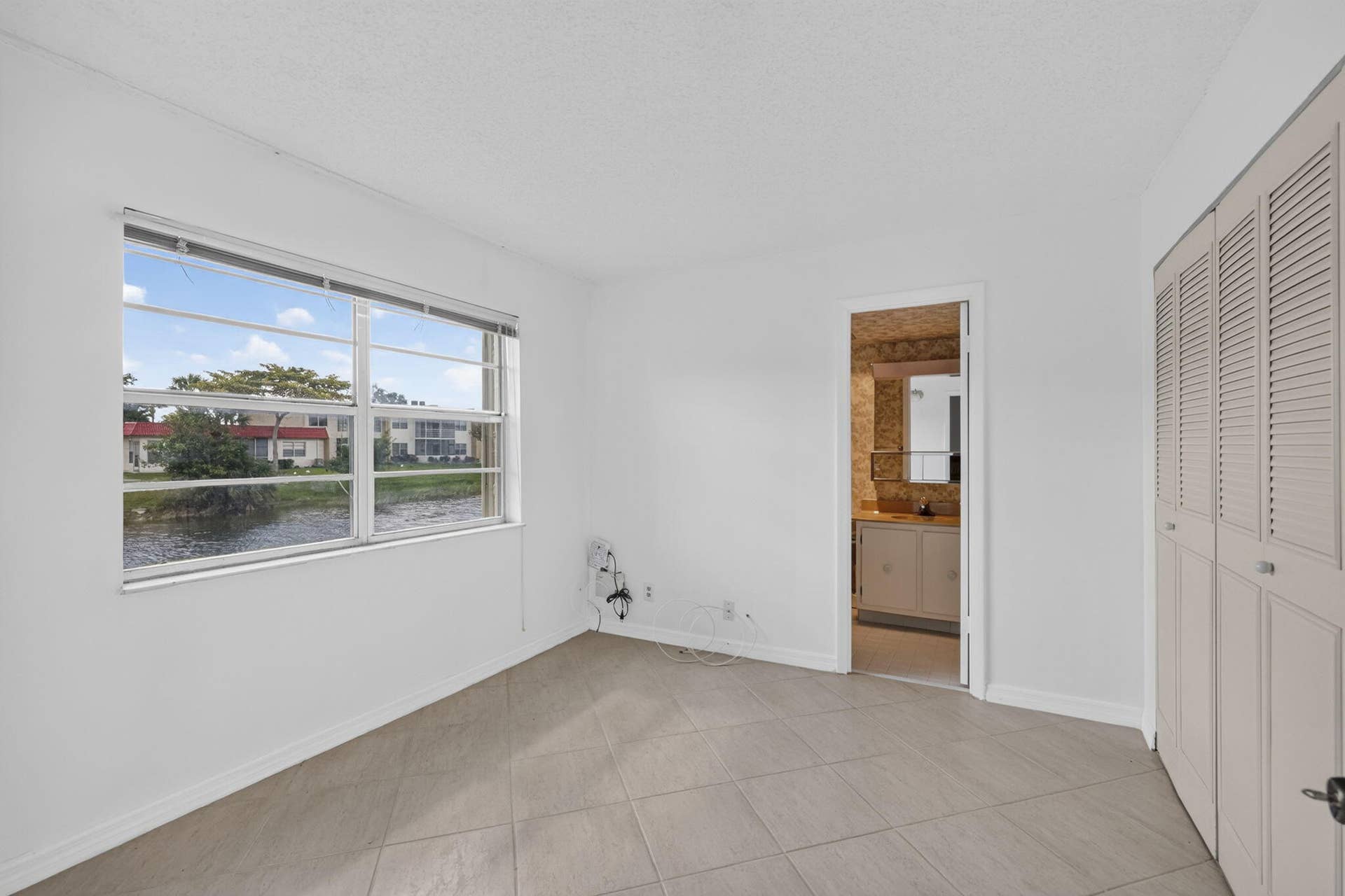 190 Lake Dora Drive, #190, West Palm Beach, FL 33411 26-web-or-mls-BS1A0069