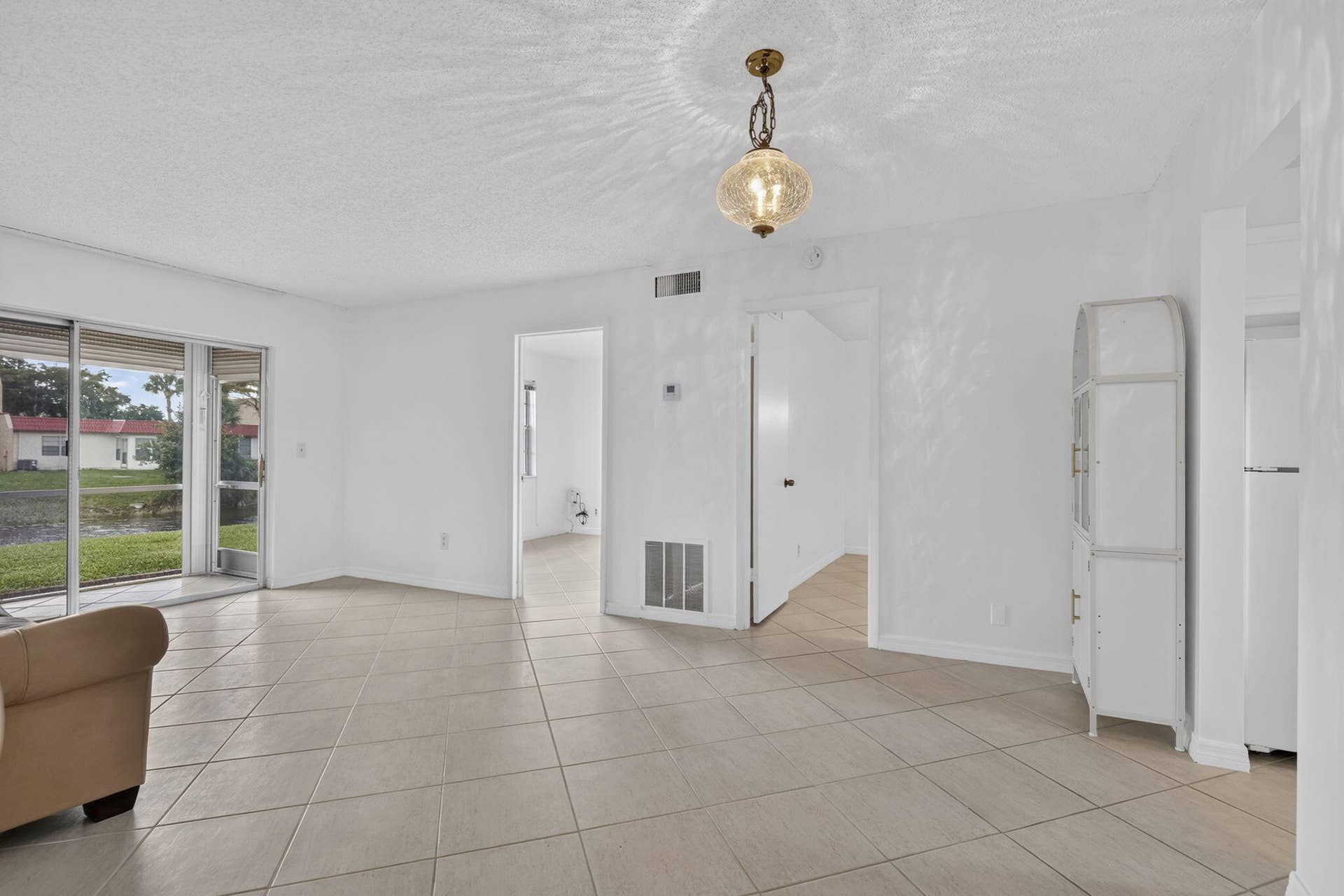 190 Lake Dora Drive, #190, West Palm Beach, FL 33411 7-web-or-mls-BS1A0071