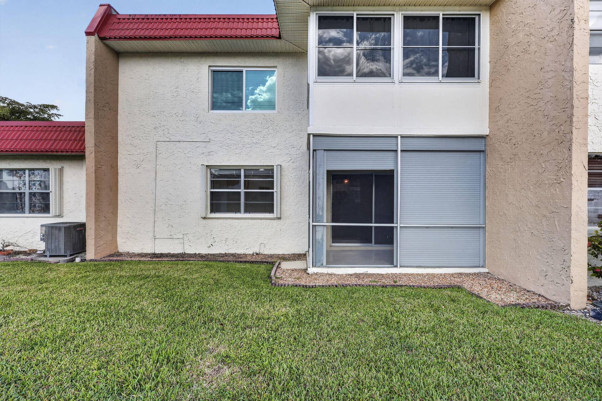 190 Lake Dora Drive, #190, West Palm Beach, FL 33411 37-web-or-mls-BS1A0167