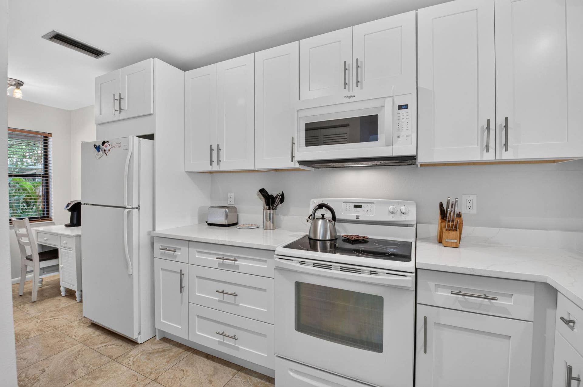 2911 SW 21ST Terrace, #272B, Delray Beach, FL 33445 Lots of cabinets!or-mls-DSC_3295