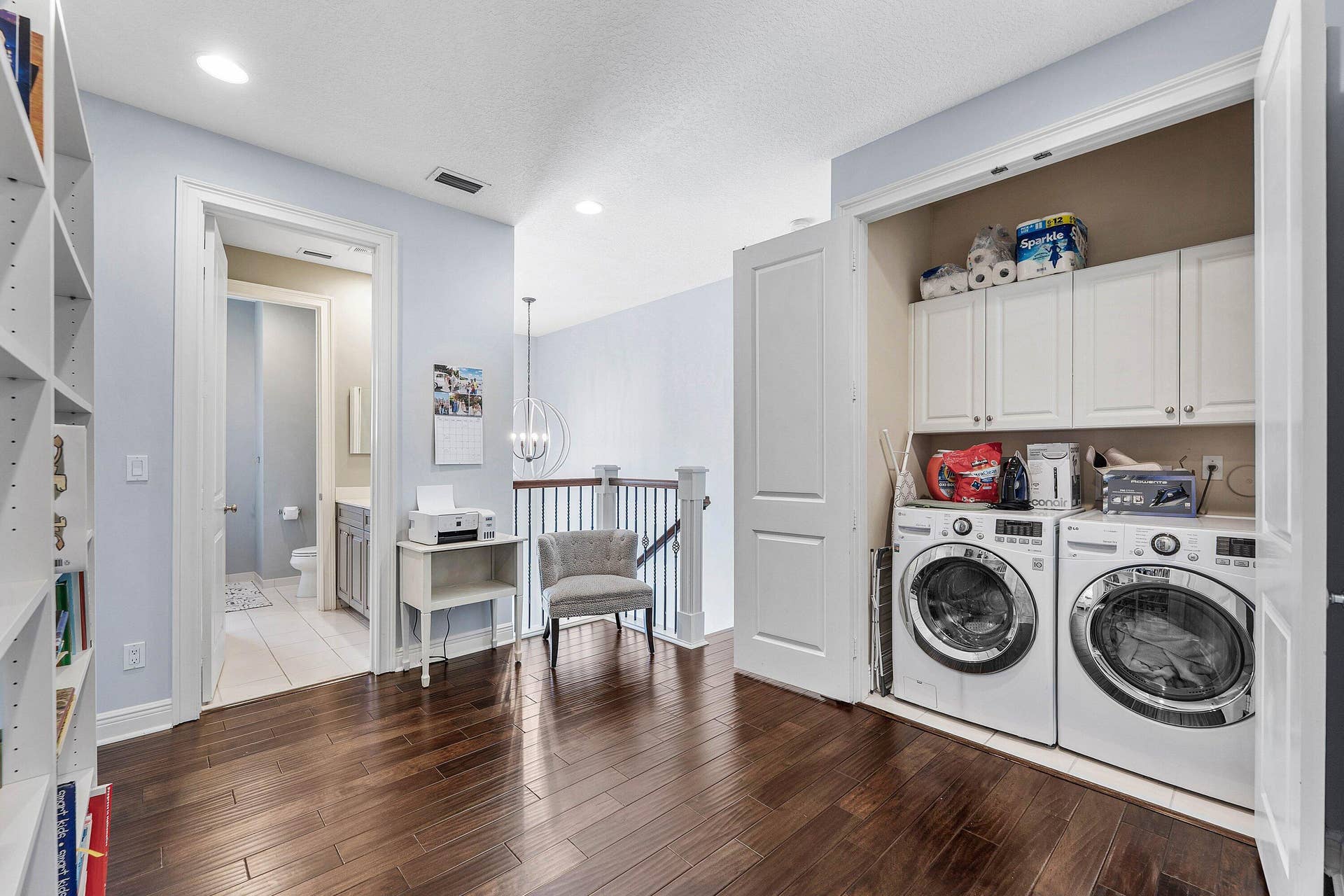 115 VIA POINCIANA Lane, Boca Raton, FL 33487 Washer & Dryer on the second floor for convenience