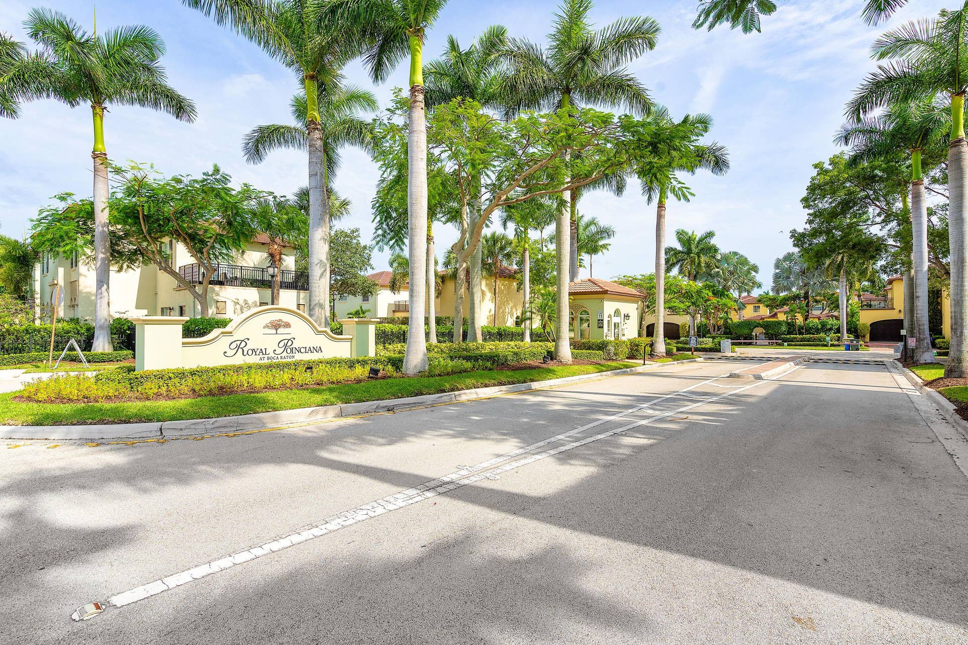 115 VIA POINCIANA Lane, Boca Raton, FL 33487 Royal Poinciana Entry thru the gate