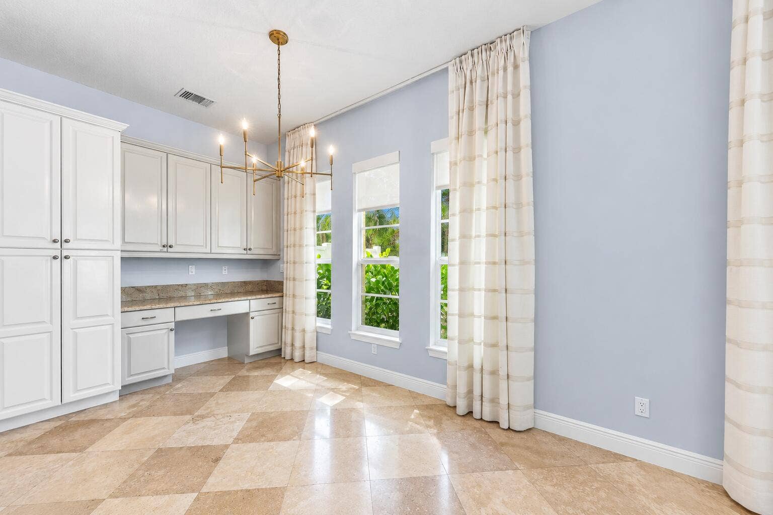 115 VIA POINCIANA Lane, Boca Raton, FL 33487 Bright Kitchen Nook