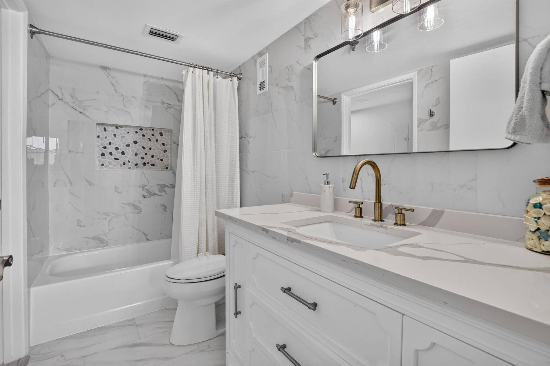 7290 KINGHURST Drive, #807, Delray Beach, FL 33446 34-web-or-mls-DSC_0906