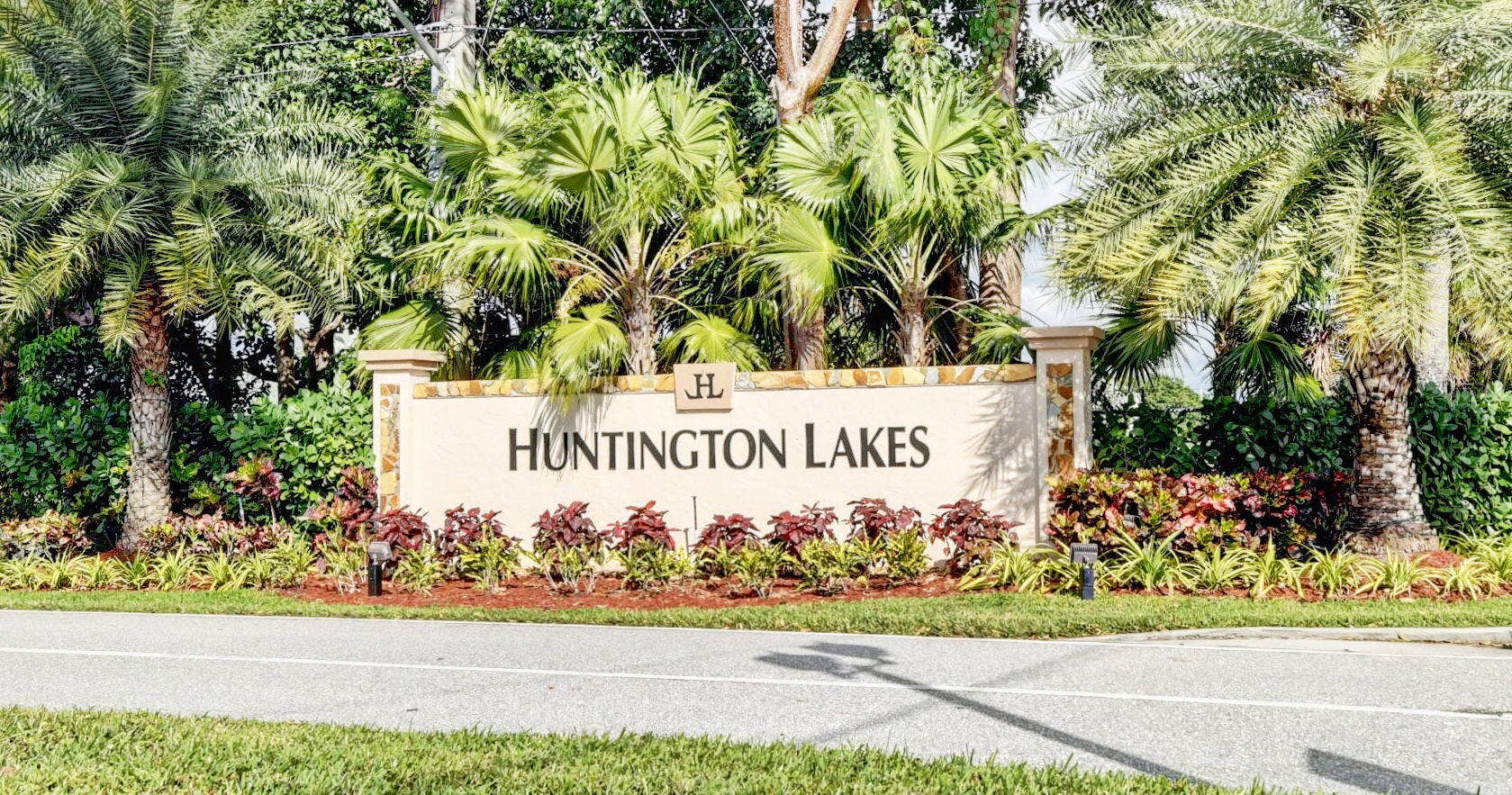 7290 KINGHURST Drive, #807, Delray Beach, FL 33446 95-web-or-mls-Huntington Lakes (0)