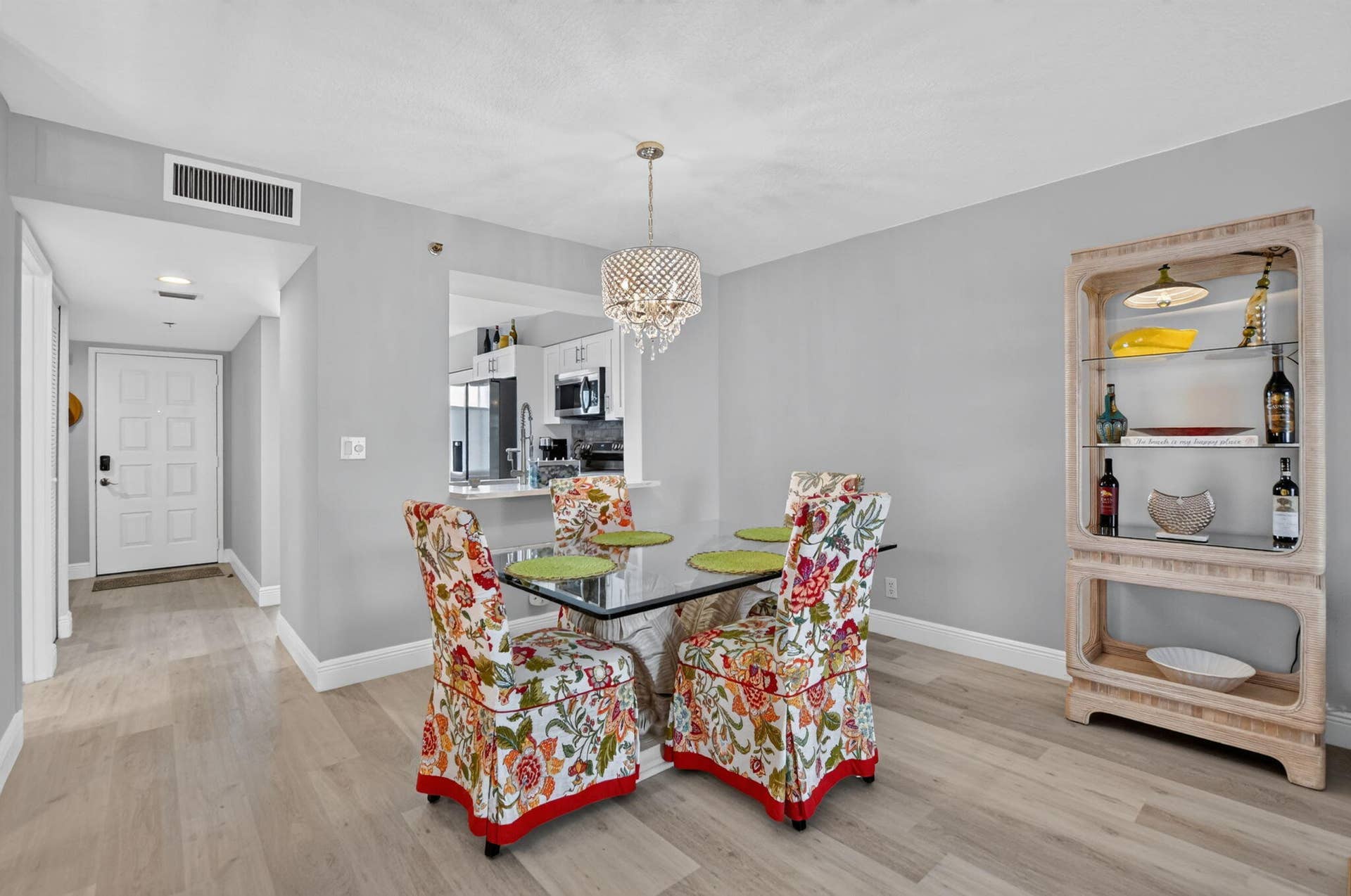 7290 KINGHURST Drive, #807, Delray Beach, FL 33446 9-web-or-mls-DSC_0945