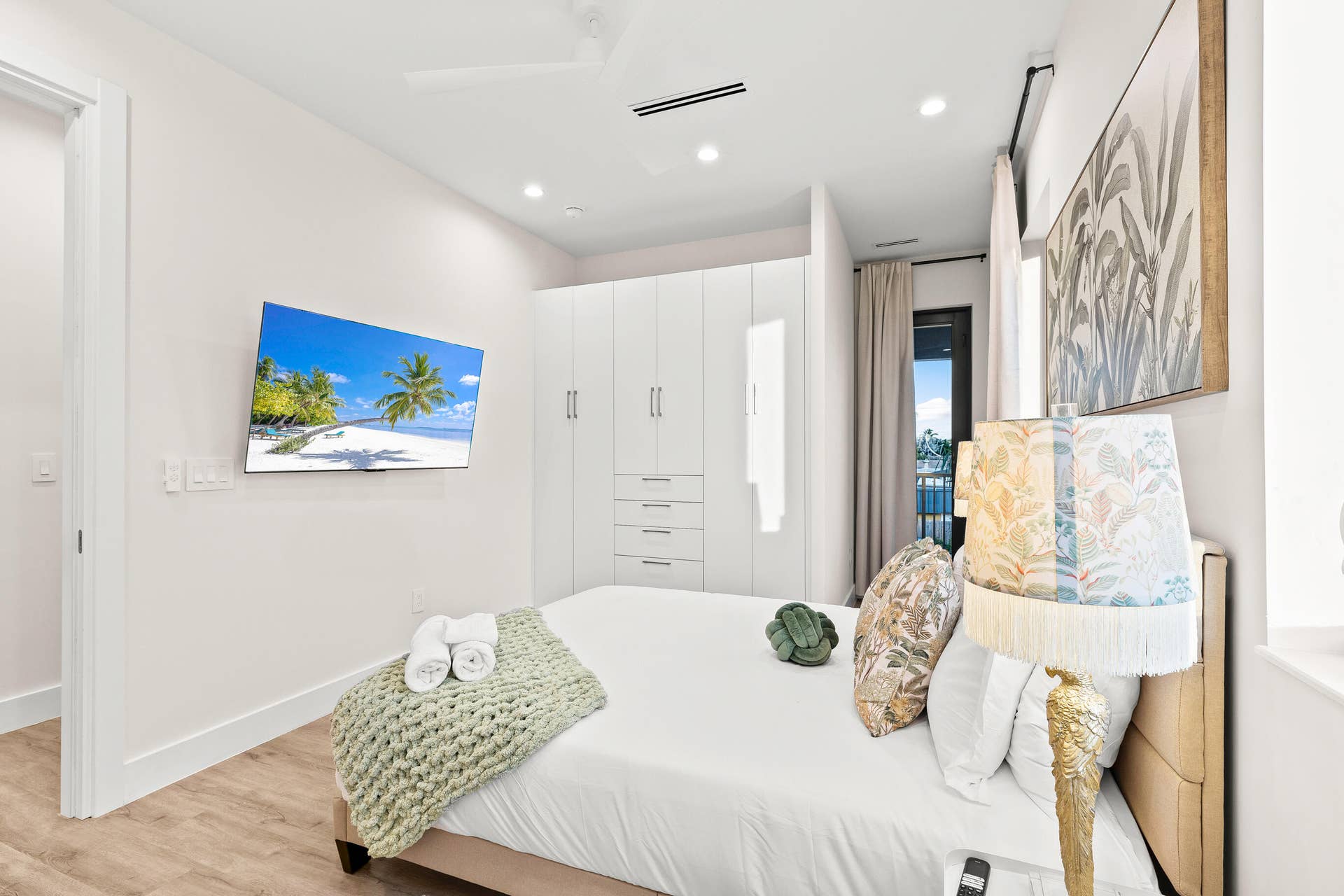 1209 NE 11th Avenue, Fort Lauderdale, FL 33304 20241221-20241221-CW5A1058