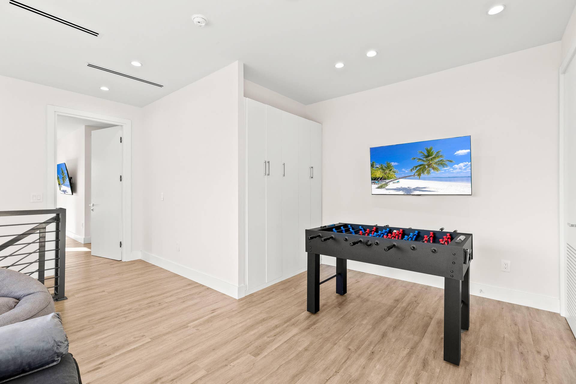 1209 NE 11th Avenue, Fort Lauderdale, FL 33304 20241222-20241222-CW5A1947
