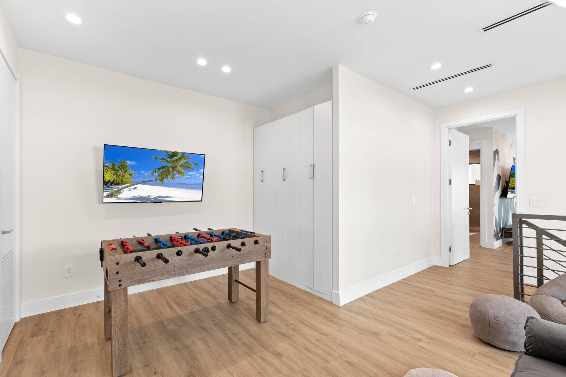 1209 NE 11th Avenue, Fort Lauderdale, FL 33304 20241222-20241222-CW5A1534