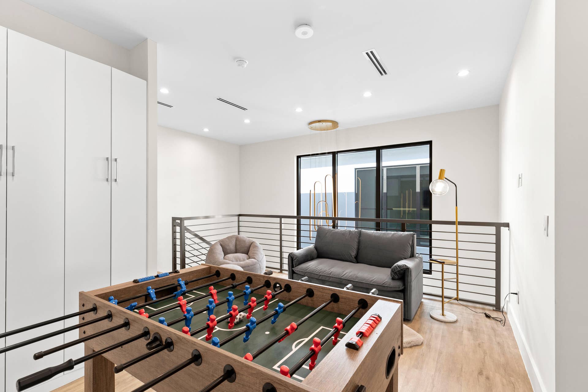 1209 NE 11th Avenue, Fort Lauderdale, FL 33304 20241222-20241222-CW5A1539