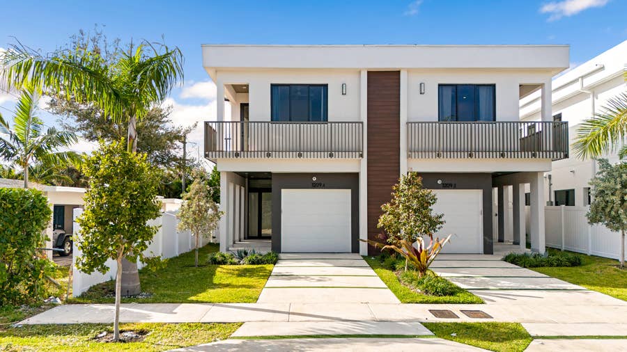 Property photo for 1209 NE 11th Avenue, Fort Lauderdale, FL