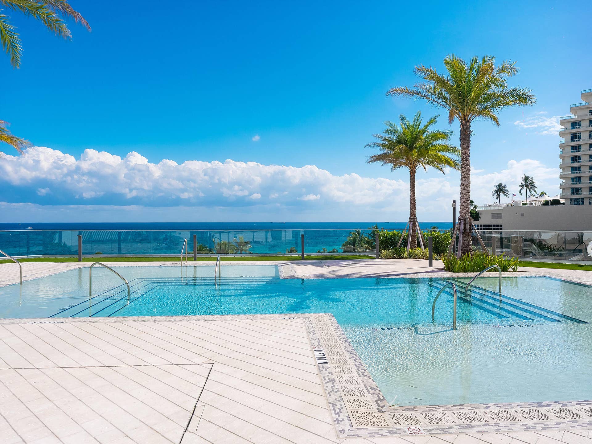 153 N Seabreeze Boulevard, #1102, Fort Lauderdale, FL 33304 Resort Style Pool