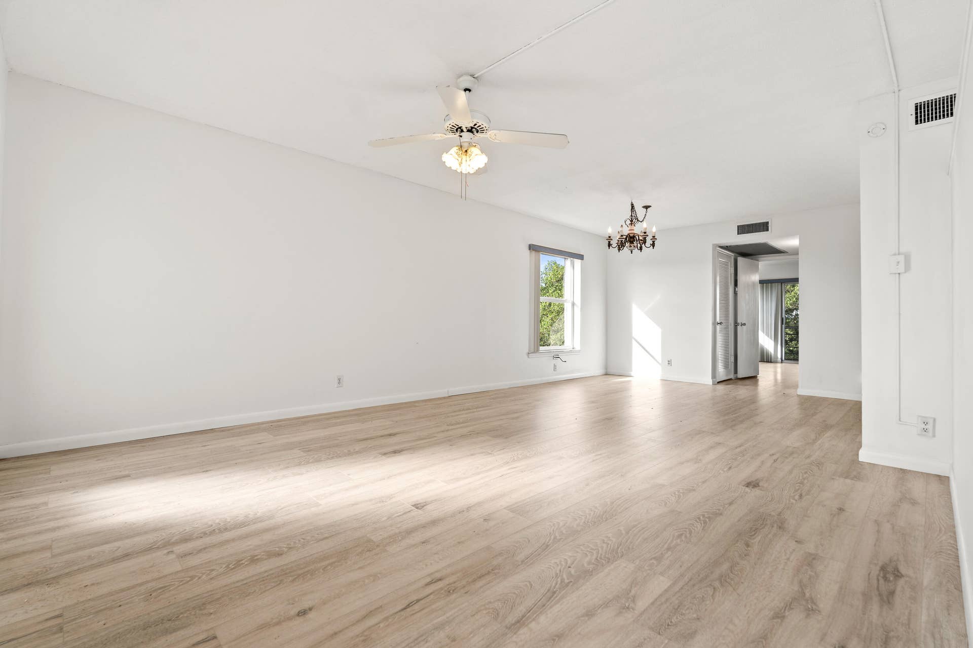 401 Greenbrier A, West Palm Beach, FL 33417 5_dsc05453