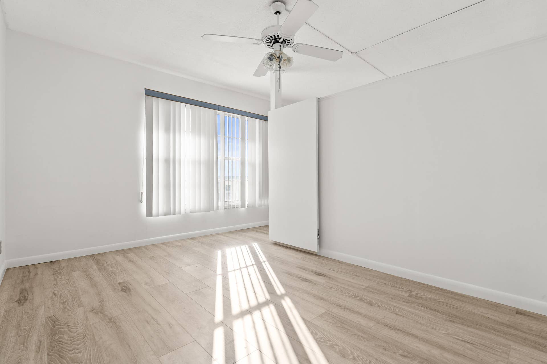 401 Greenbrier A, West Palm Beach, FL 33417 7_dsc05461