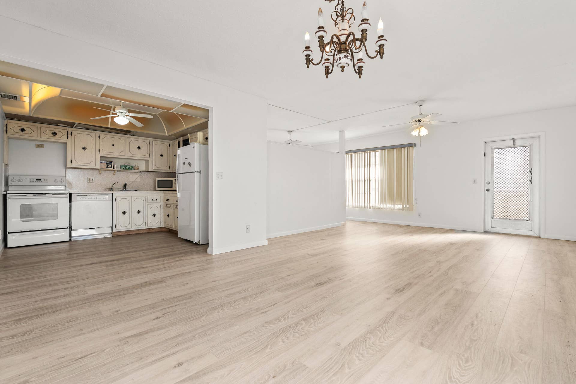 401 Greenbrier A, West Palm Beach, FL 33417 10_dsc05478