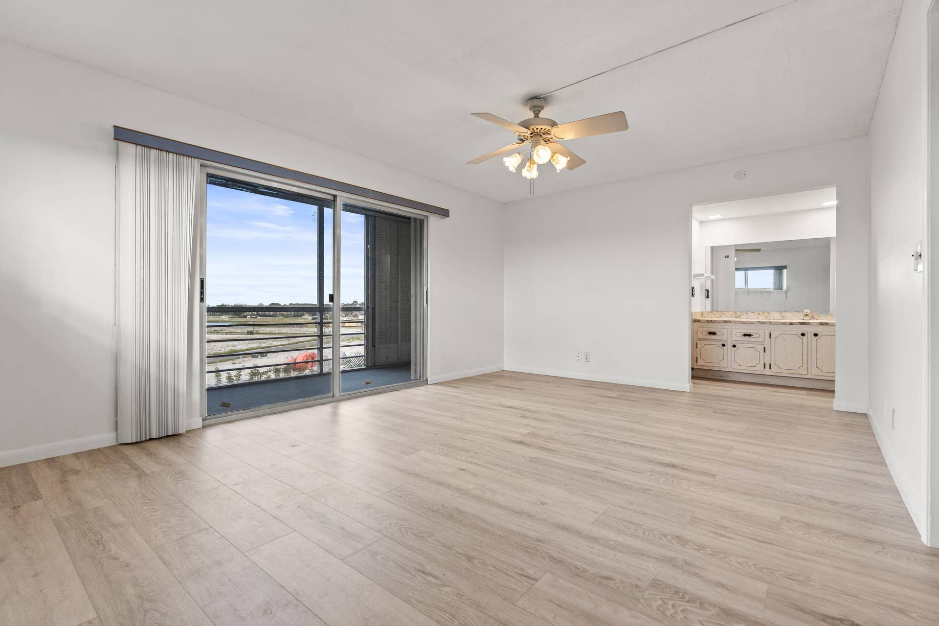 401 Greenbrier A, West Palm Beach, FL 33417 16_dsc05514