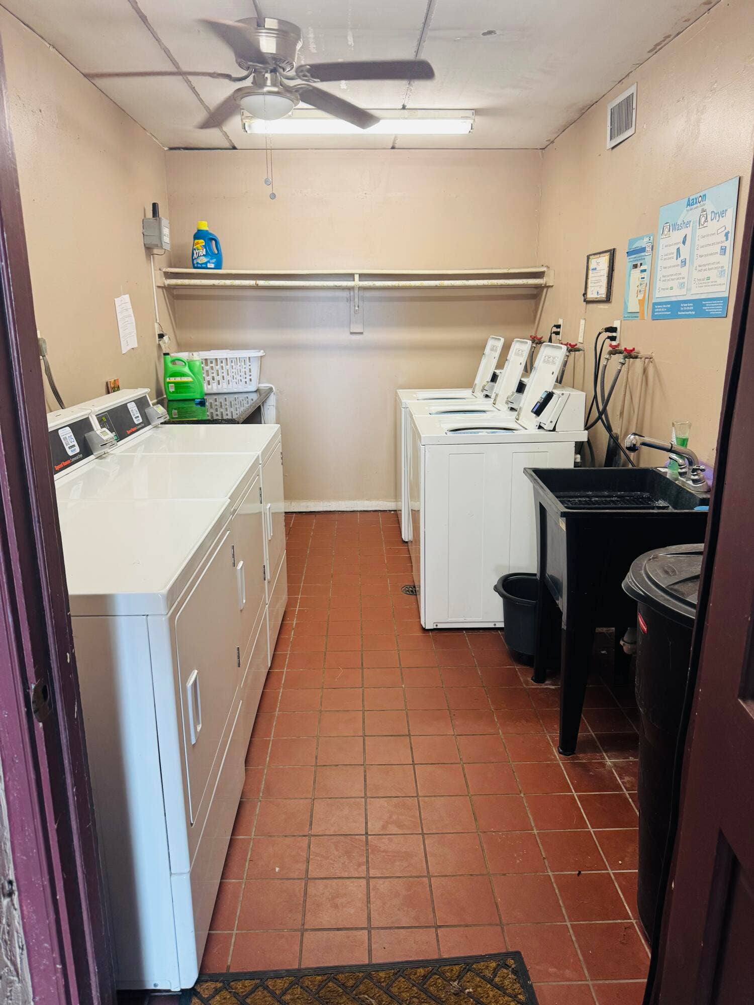 1100 SE 4TH Avenue, #1, Deerfield Beach, FL 33441 Laundry on Site