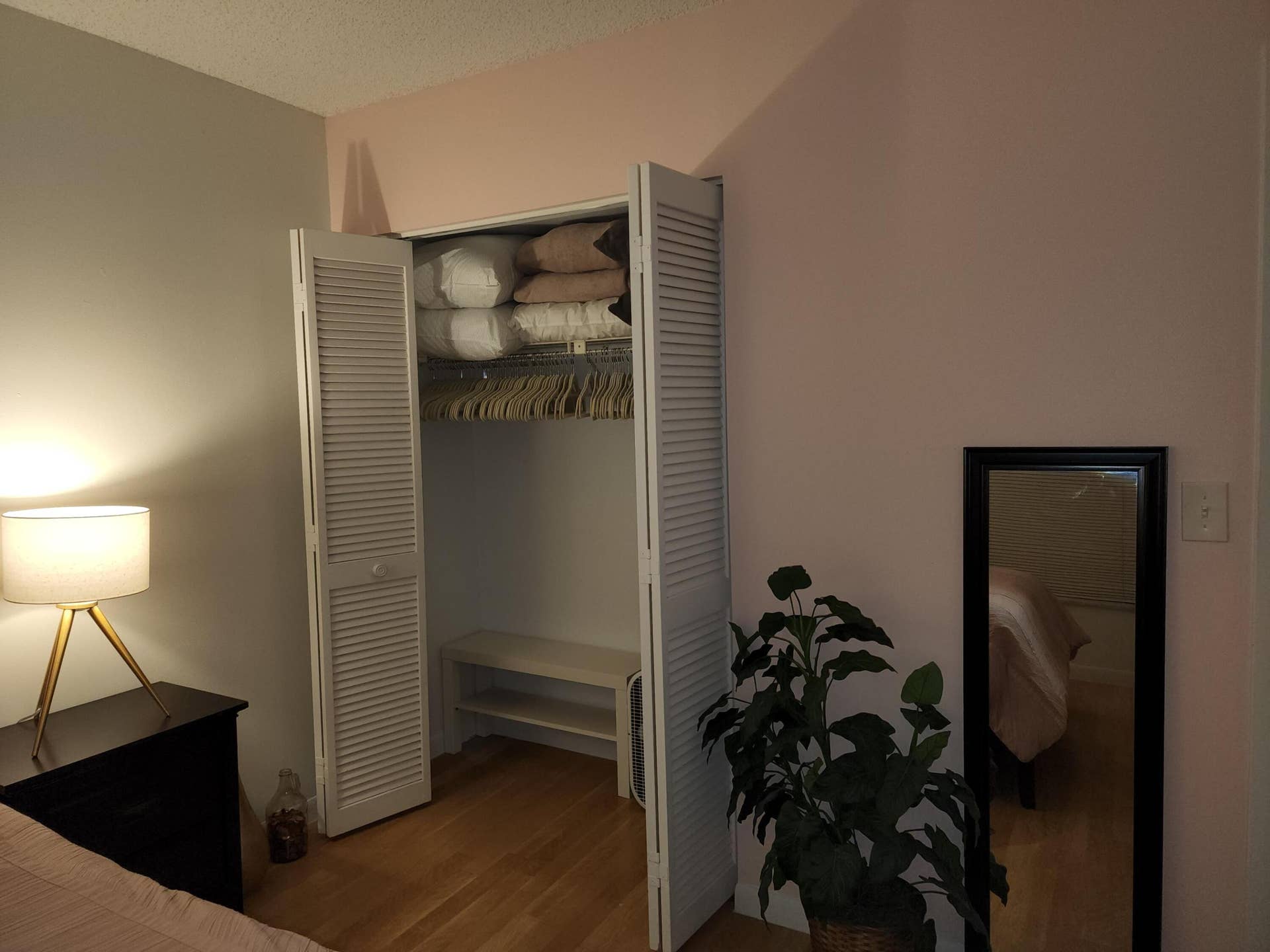 285 SE 10TH Street, #8A, Deerfield Beach, Deerfield Beach, FL 33441 Guestroom closet