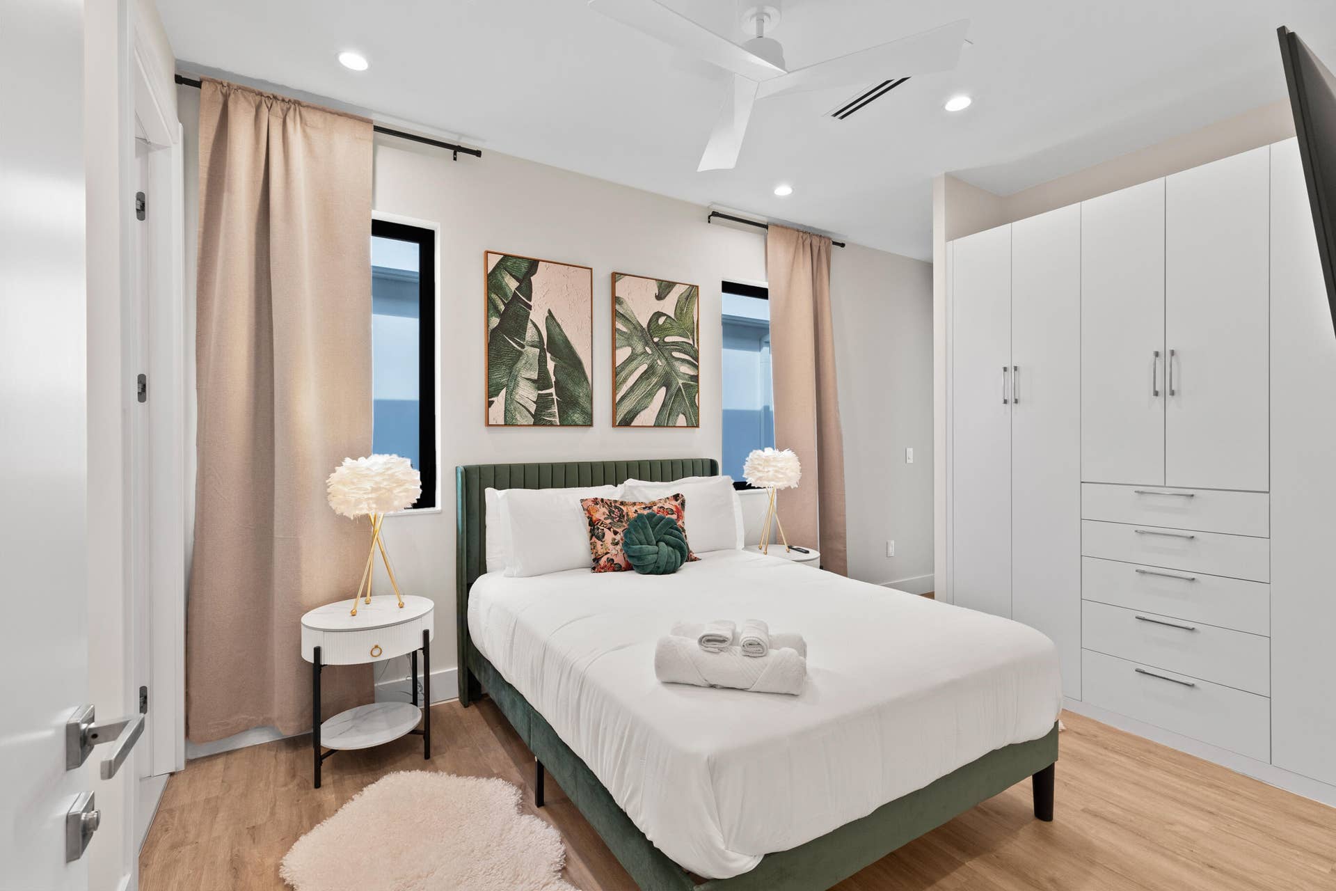 1207 NE 11th Avenue, Fort Lauderdale, FL 33304 20241222-20241222-CW5A1669 (1)