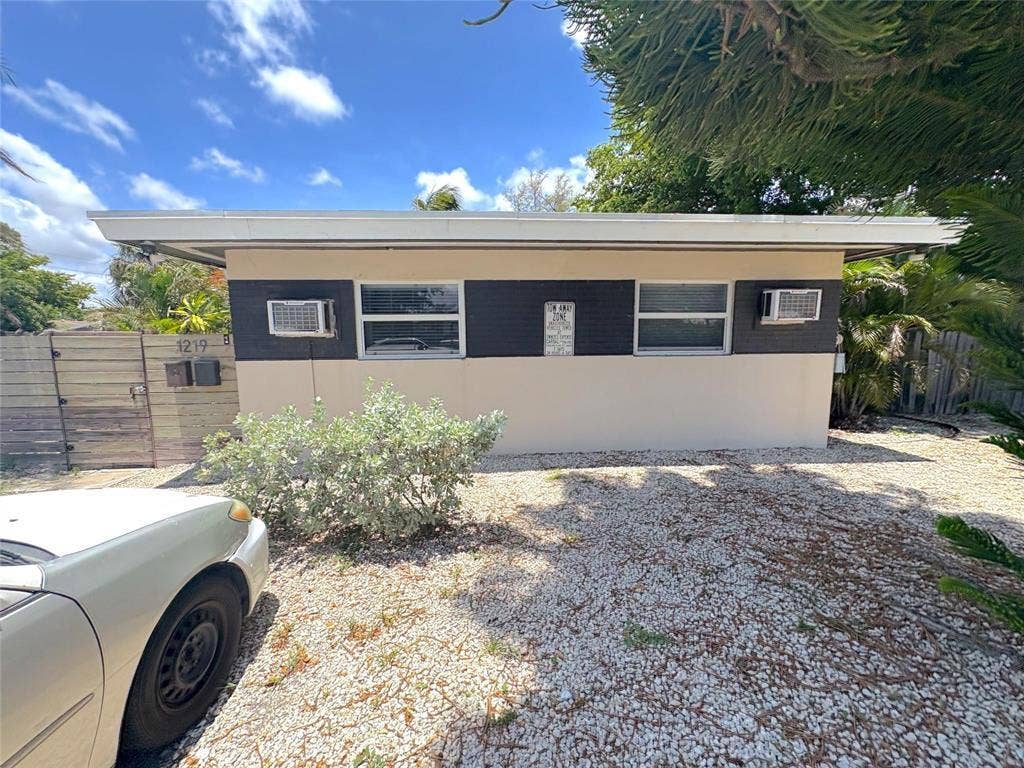1219 NE 5TH Terrace, #1, Fort Lauderdale, FL 33304 13.ashx