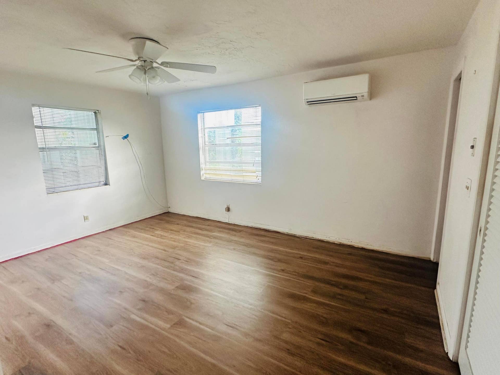 1572 W 10th Street, Riviera Beach, FL 33404 IMG_2445