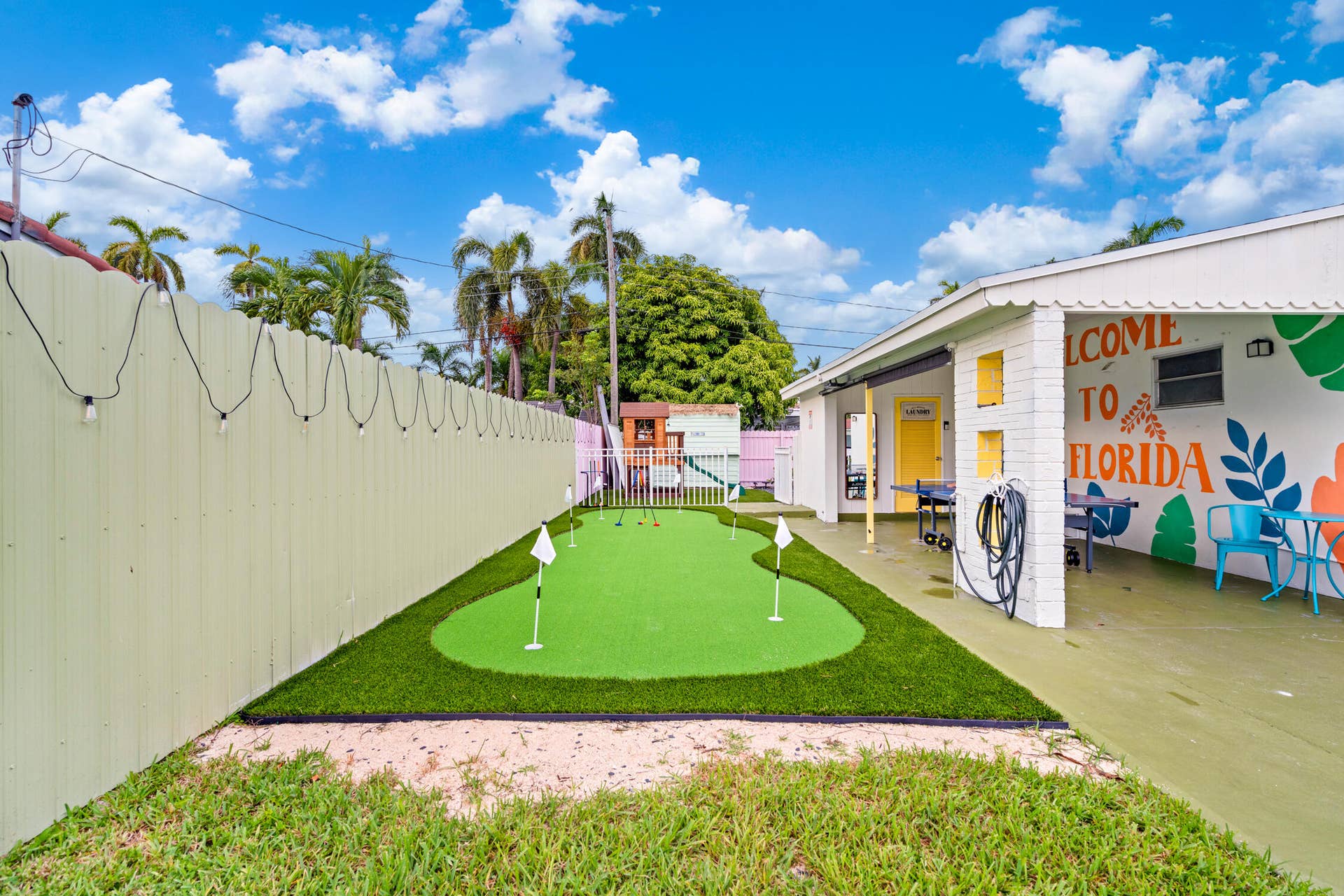 913 NE 2ND Court, Hallandale Beach, FL 33009 Hallandale Sunshine - Putting Green (1)