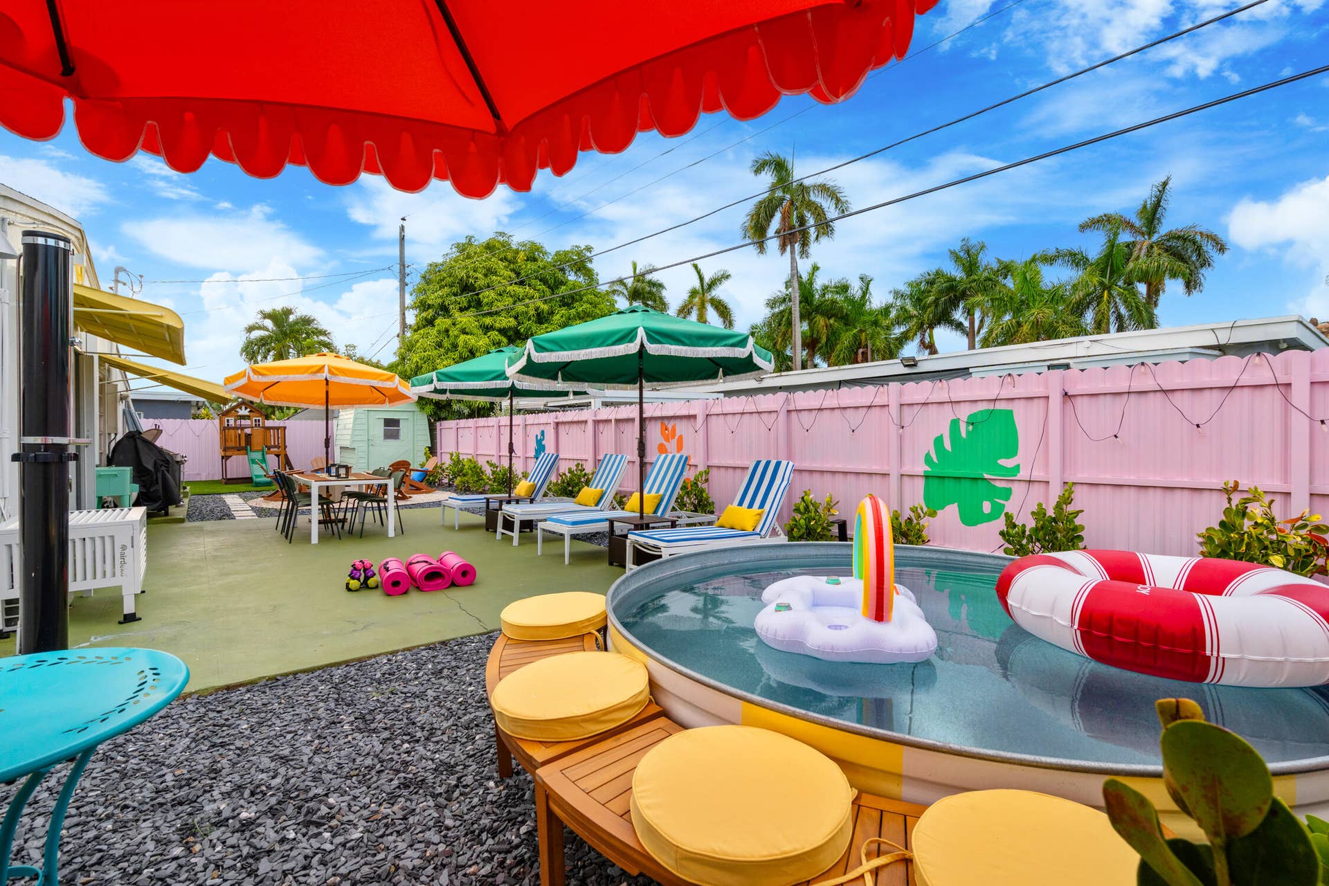 913 NE 2ND Court, Hallandale Beach, FL 33009 Hallandale Sunshine - Cowboy pool (1)