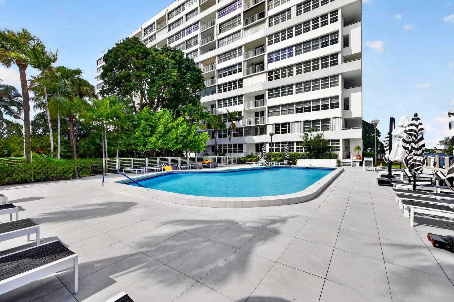 1170 N FEDERAL Highway, #512, Fort Lauderdale, FL 33304 71-web-or-mls-699A5879