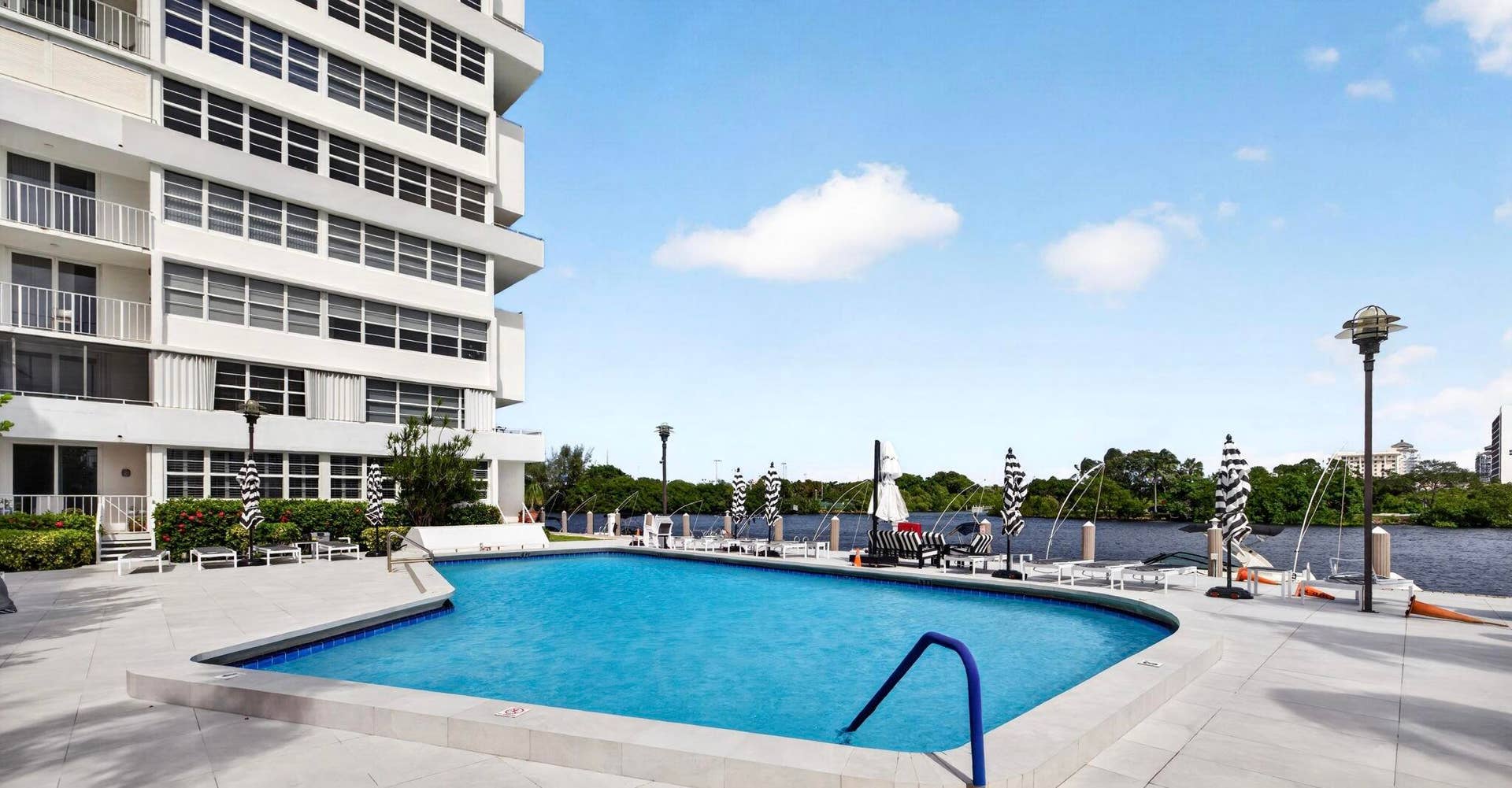 1170 N FEDERAL Highway, #512, Fort Lauderdale, FL 33304 69-web-or-mls-699A5859