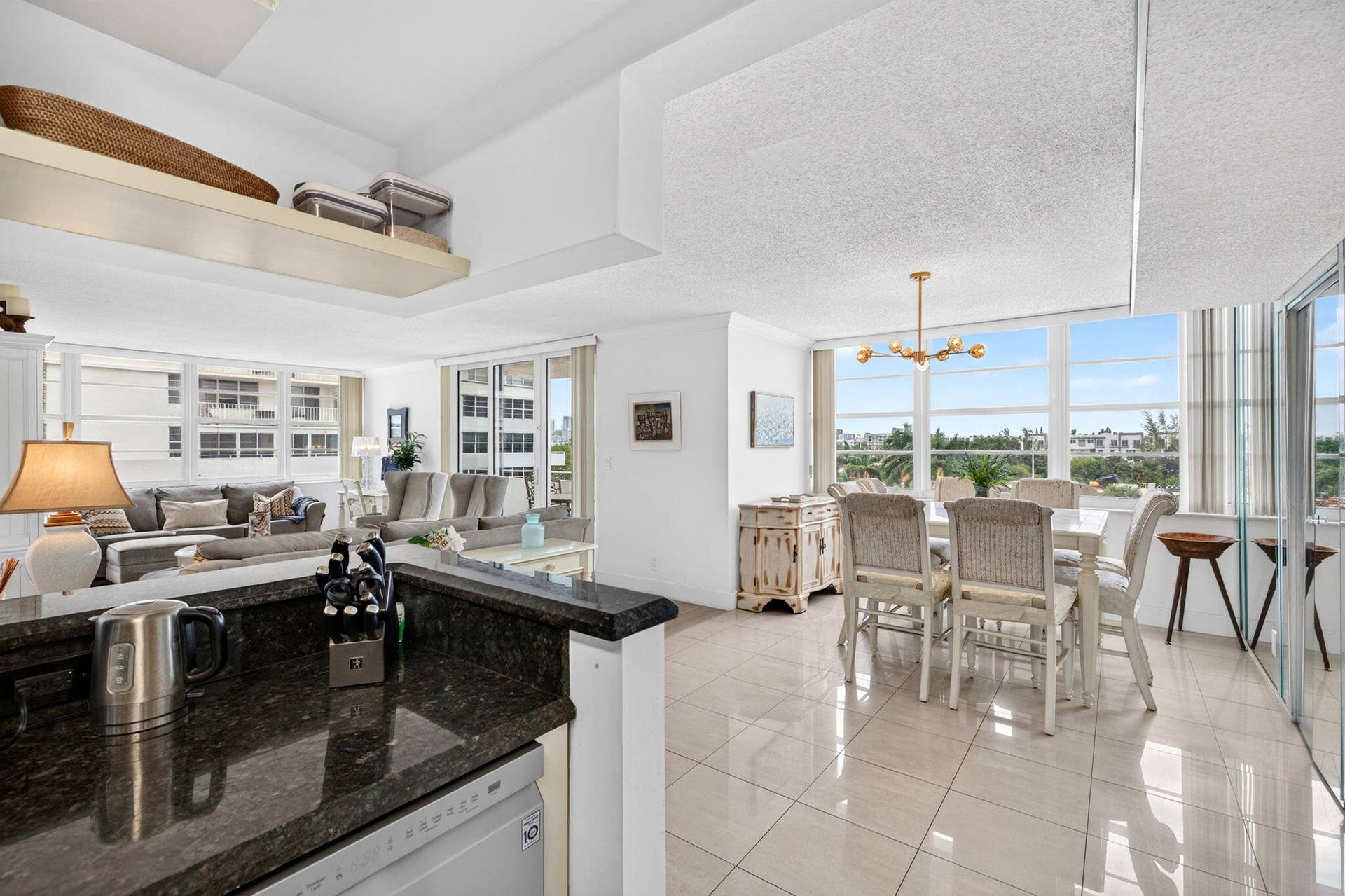 1170 N FEDERAL Highway, #512, Fort Lauderdale, FL 33304 25-web-or-mls-699A5414