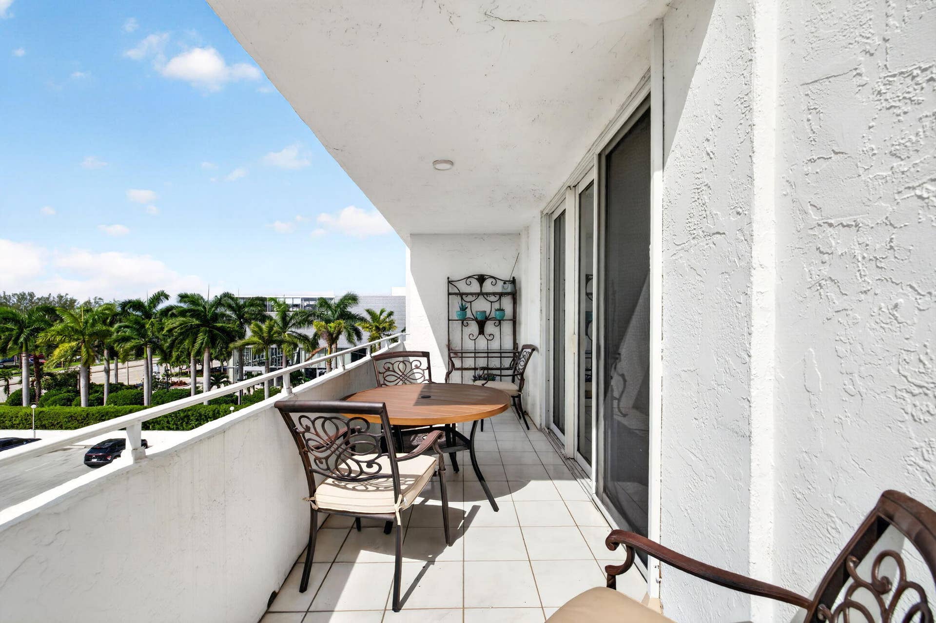 1170 N FEDERAL Highway, #512, Fort Lauderdale, FL 33304 56-web-or-mls-699A5745