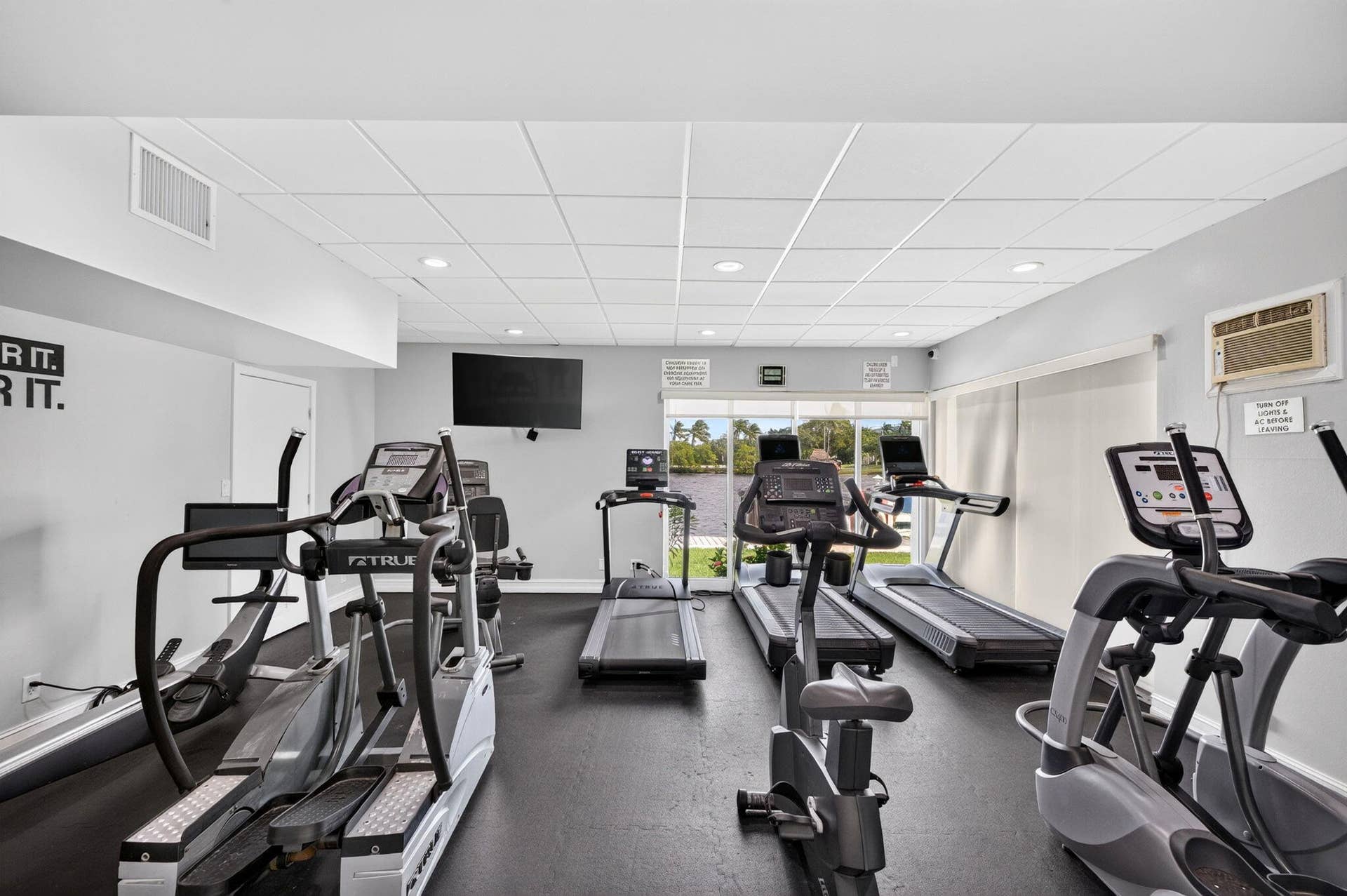 1170 N FEDERAL Highway, #512, Fort Lauderdale, FL 33304 68-web-or-mls-699A5854