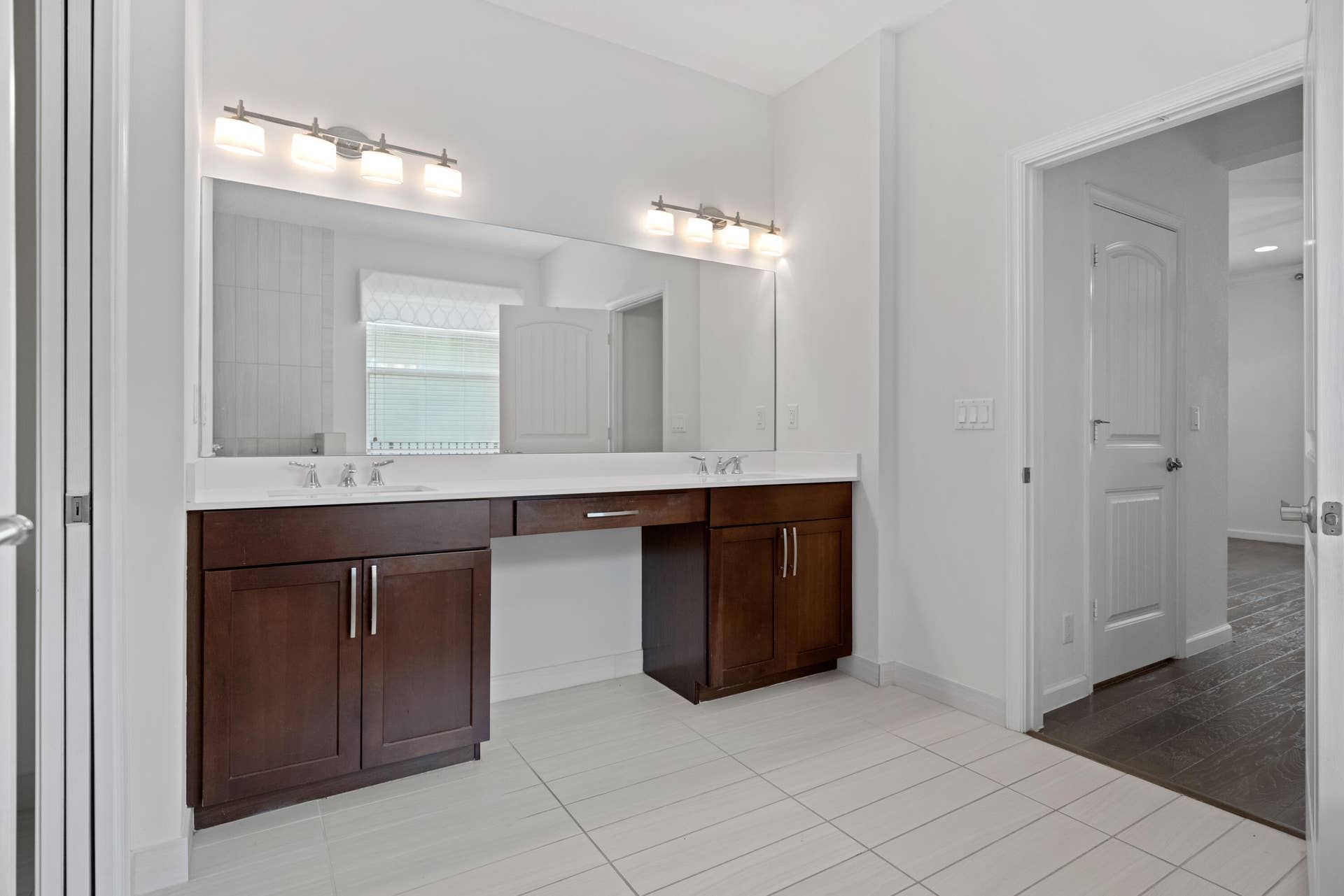 Mstr Bath