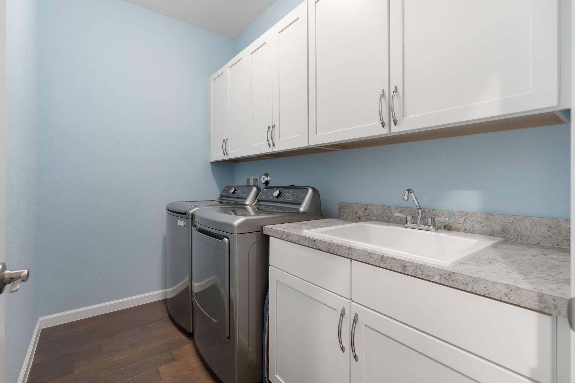 Utility sink & extra cabinets