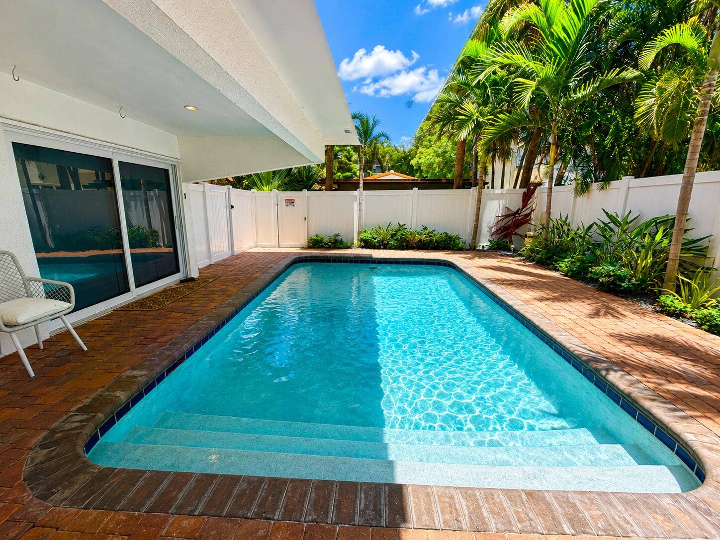 902 PALM Avenue, #3, Boca Raton, FL 33432 D48AA191-A899-46A7-A652-7B16E78A5B0A