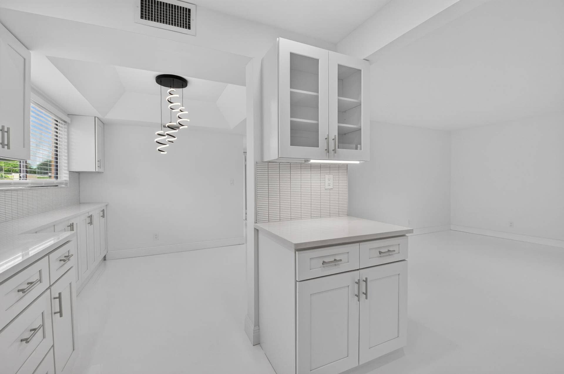 15216 Lakes Of Delray Boulevard, #155, Delray Beach, FL 33484 17-web-or-mls-DSC_3162