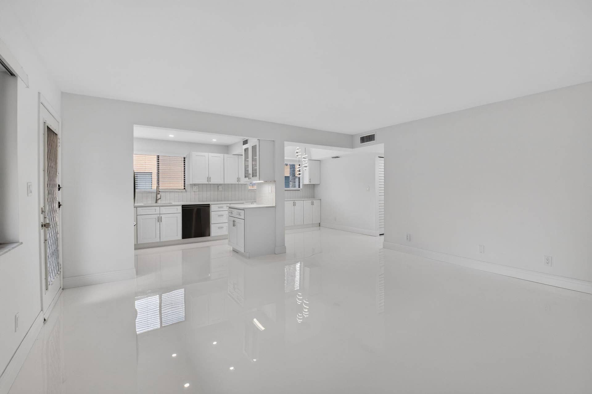 15216 Lakes Of Delray Boulevard, #155, Delray Beach, FL 33484 9-web-or-mls-DSC_3120