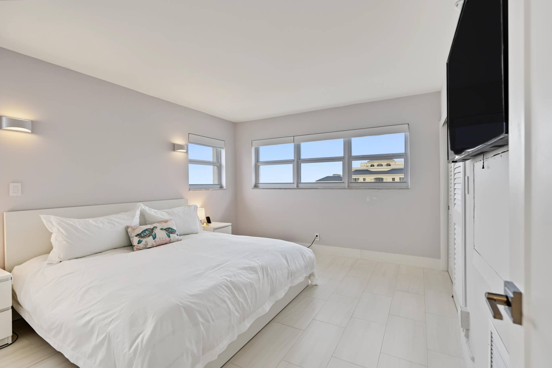 3003 TERRAMAR Street, #1701, Fort Lauderdale, FL 33304 BEDROOM
